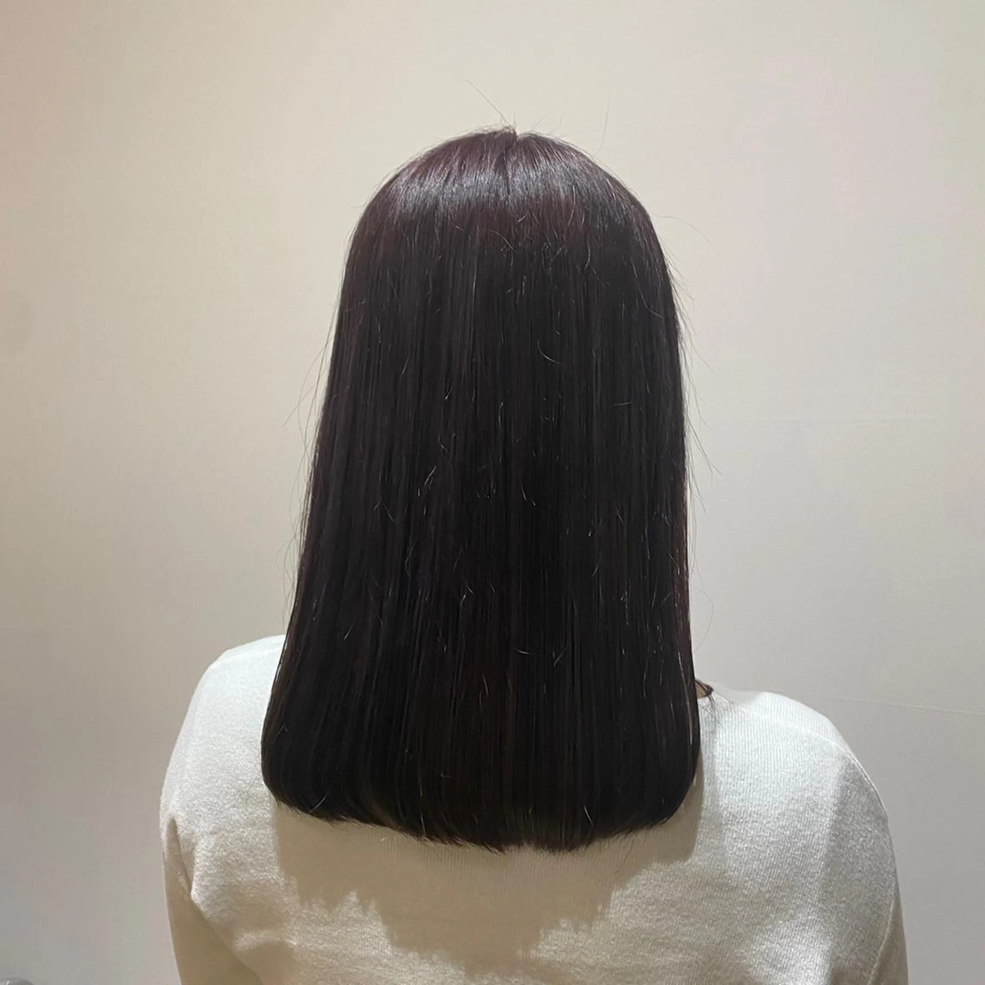 セミロング カラー カシータヘアリゾートイオンモール熱田店所属・宮澤 梨羅のヘアスタイル