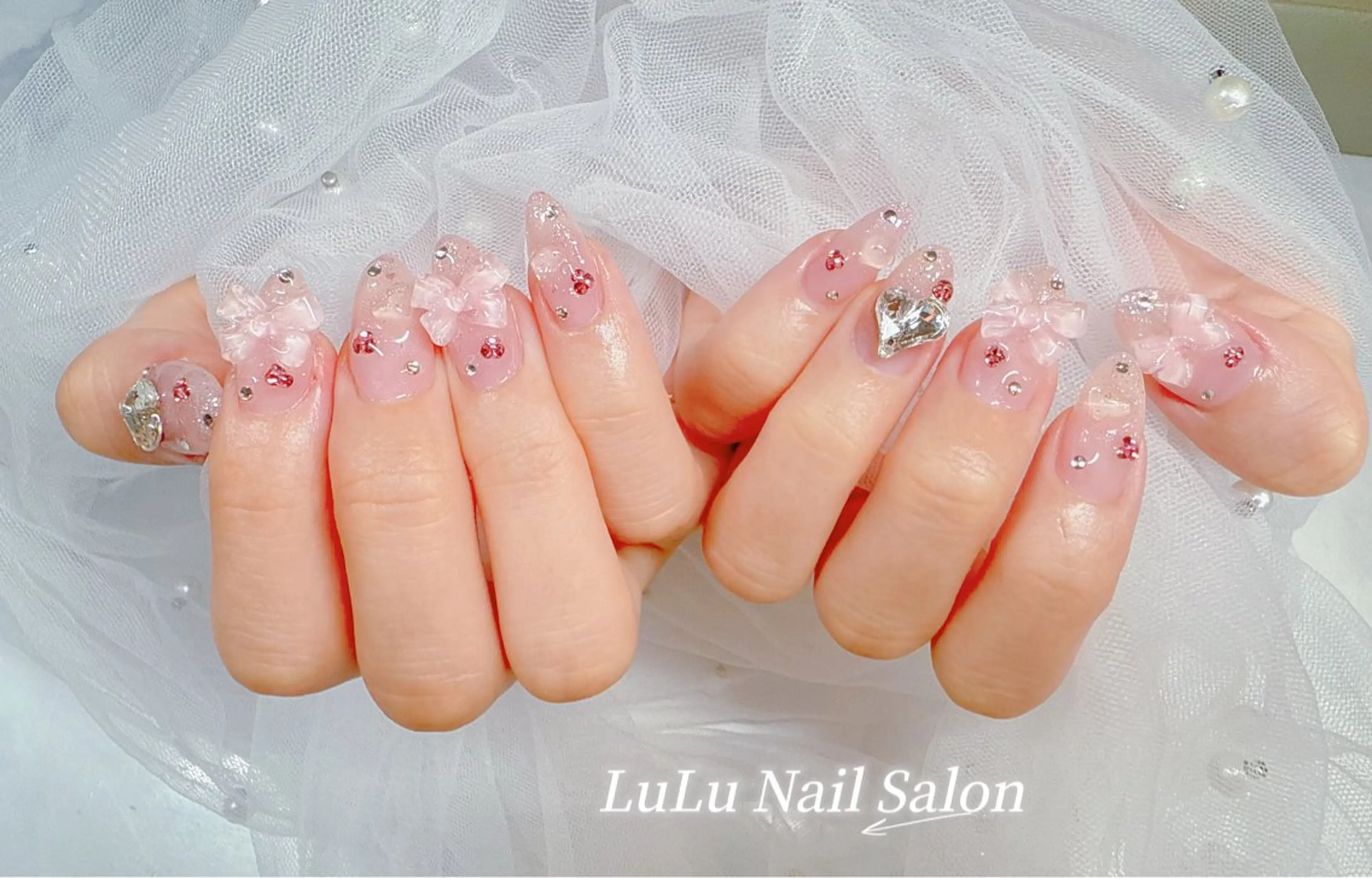 ネイル ハンドネイル LULU Nail  Salon 新宿所属・LU LU NailSalonのネイルデザイン