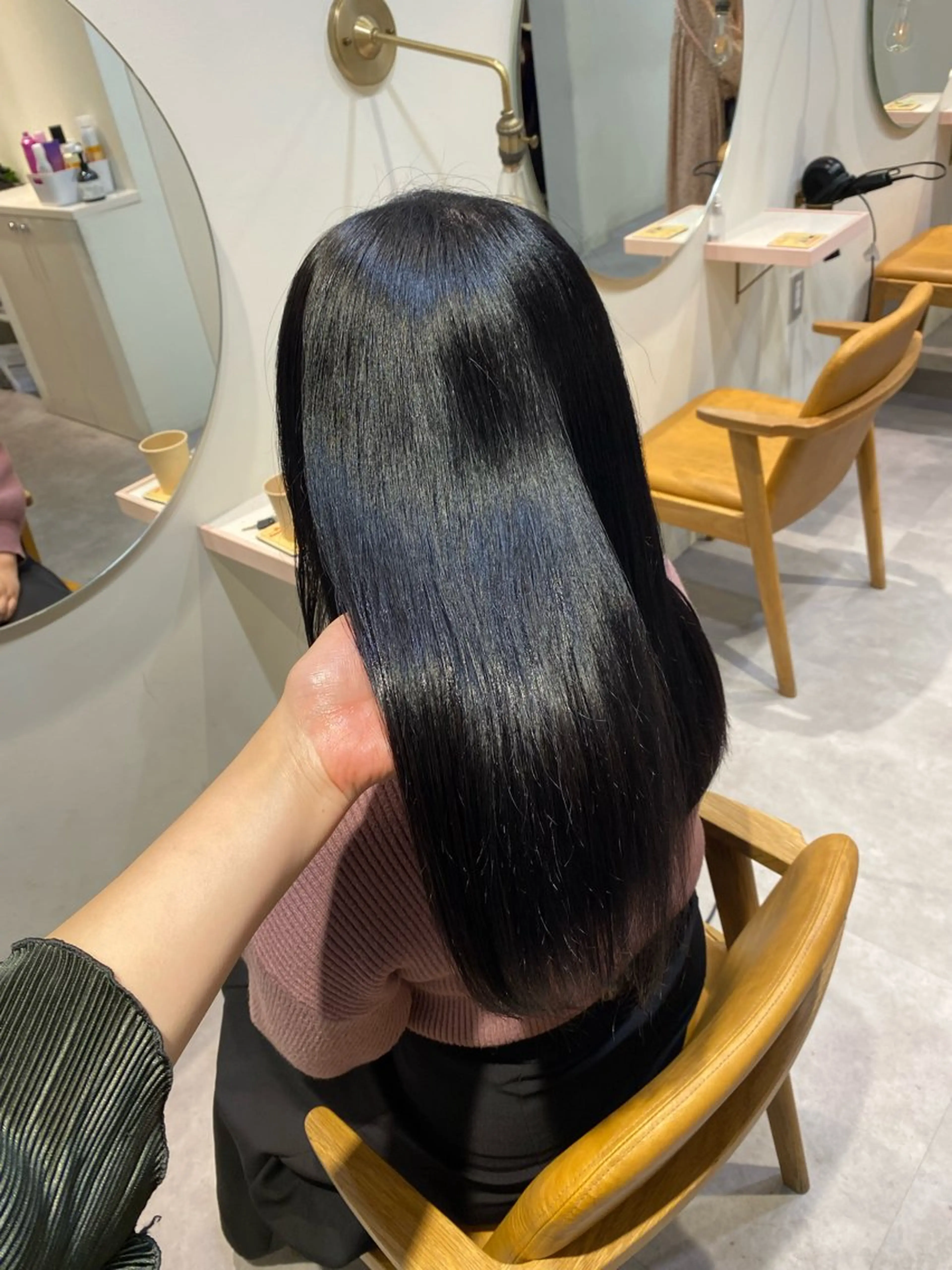 ロング カラー 当日予約大歓迎💗 依田瑞希のヘアスタイル