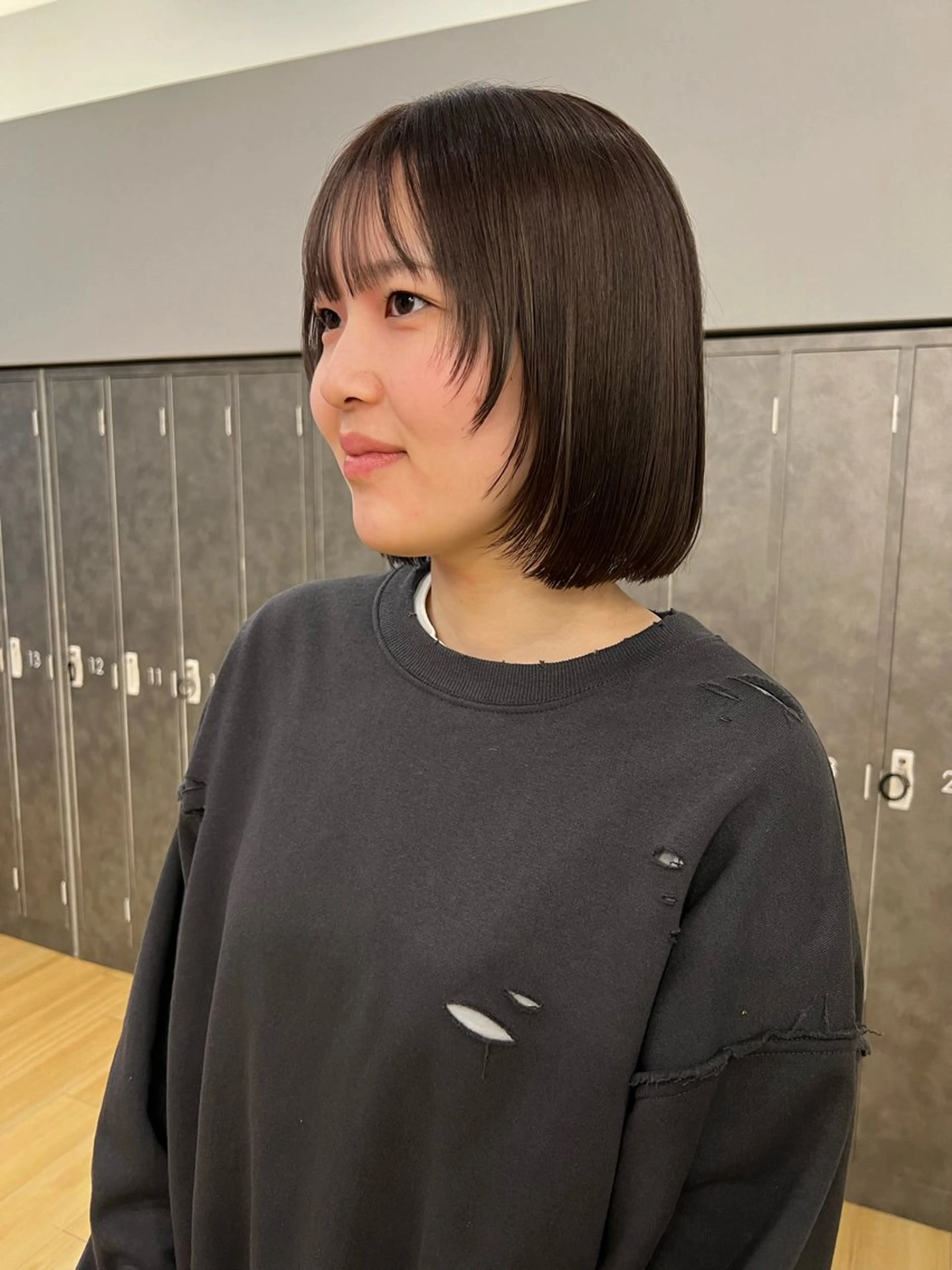 ミディアム 田中 優菜のヘアスタイル