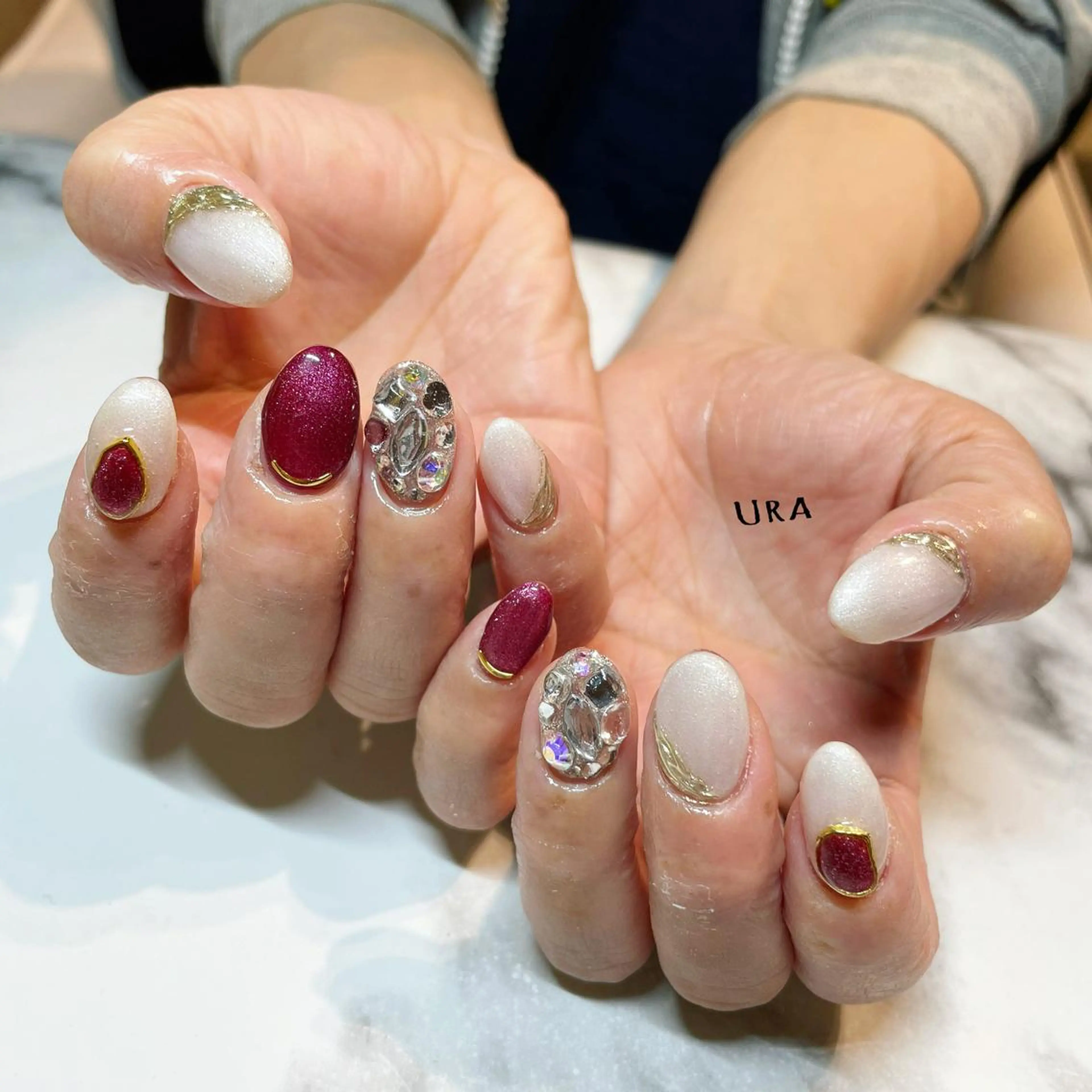 ネイル UrakoNail 《nail》のネイルデザイン