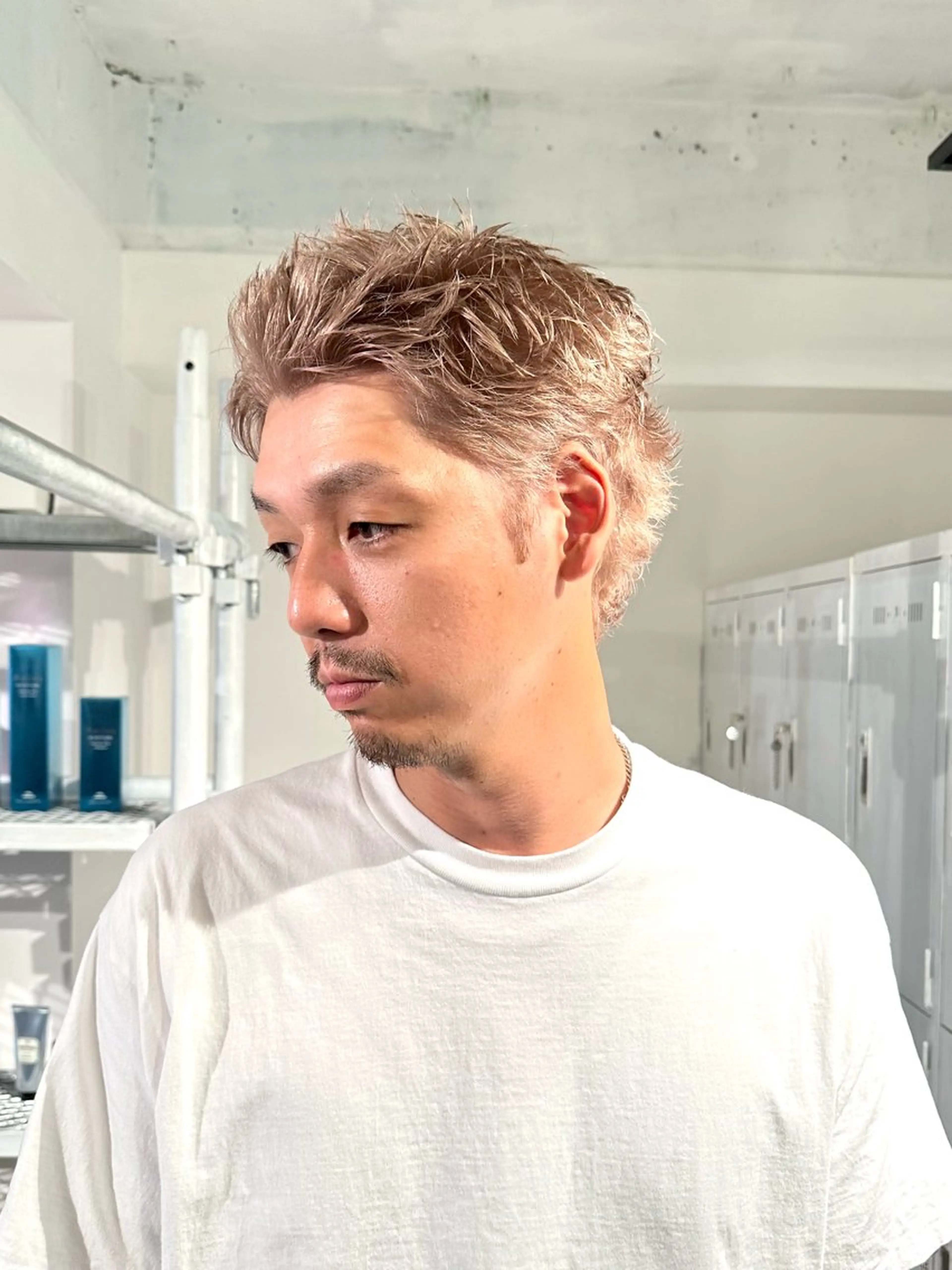 カラー メンズ メンズハイトーン メンズパーマ メンズショート スパイキーショート ハイトーンカラー カット ヘアカラー トリートメント 骨格補正施術/メンズ 専門美容師/YUYAのヘアスタイル