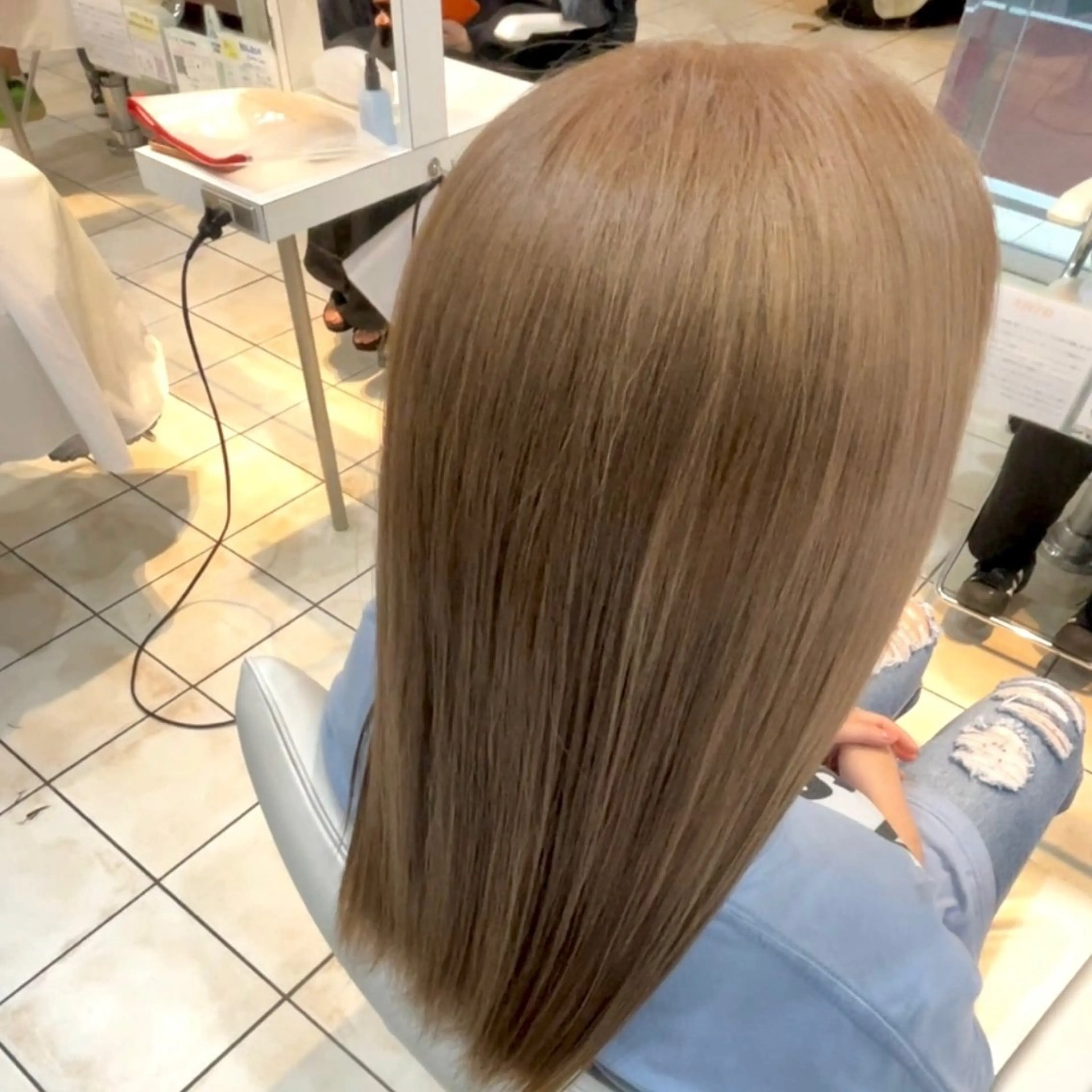 ミディアム カラー ブリーチ/ヘアセット 【𝙍𝙞𝙣𝙤】のヘアスタイル