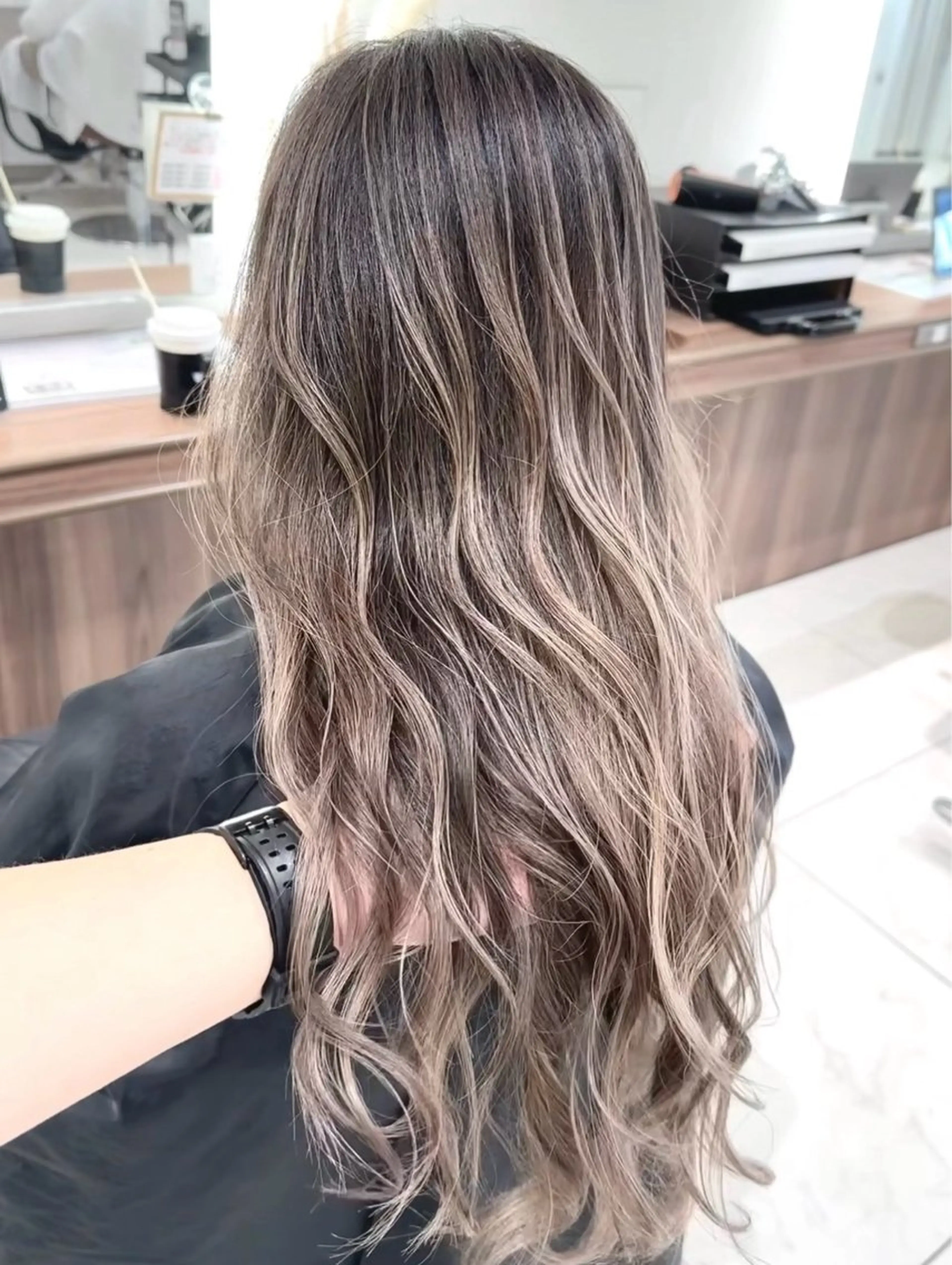 ロング カラー バレイヤージュ 髪質改善 レイヤーカット ヘアカラー トリートメント 大宮/バレイヤージュ 髪質改善/澤田隆誠のヘアスタイル