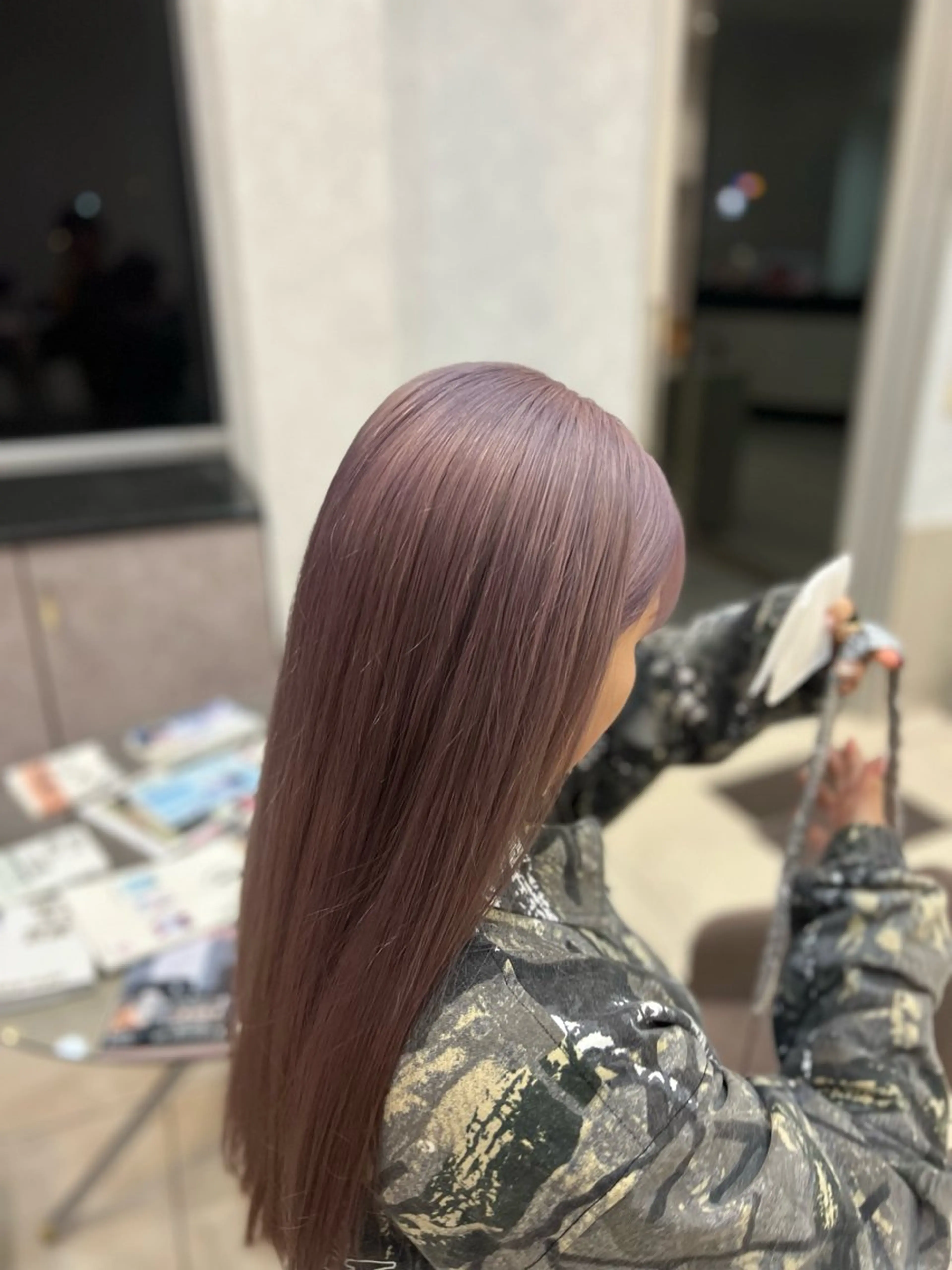 ロング カラー ブリーチ ラベンダーカラー ピンクカラー ピンクラベンダー カット ヘアカラー トリートメント TABOO.i 早野太郎のヘアスタイル