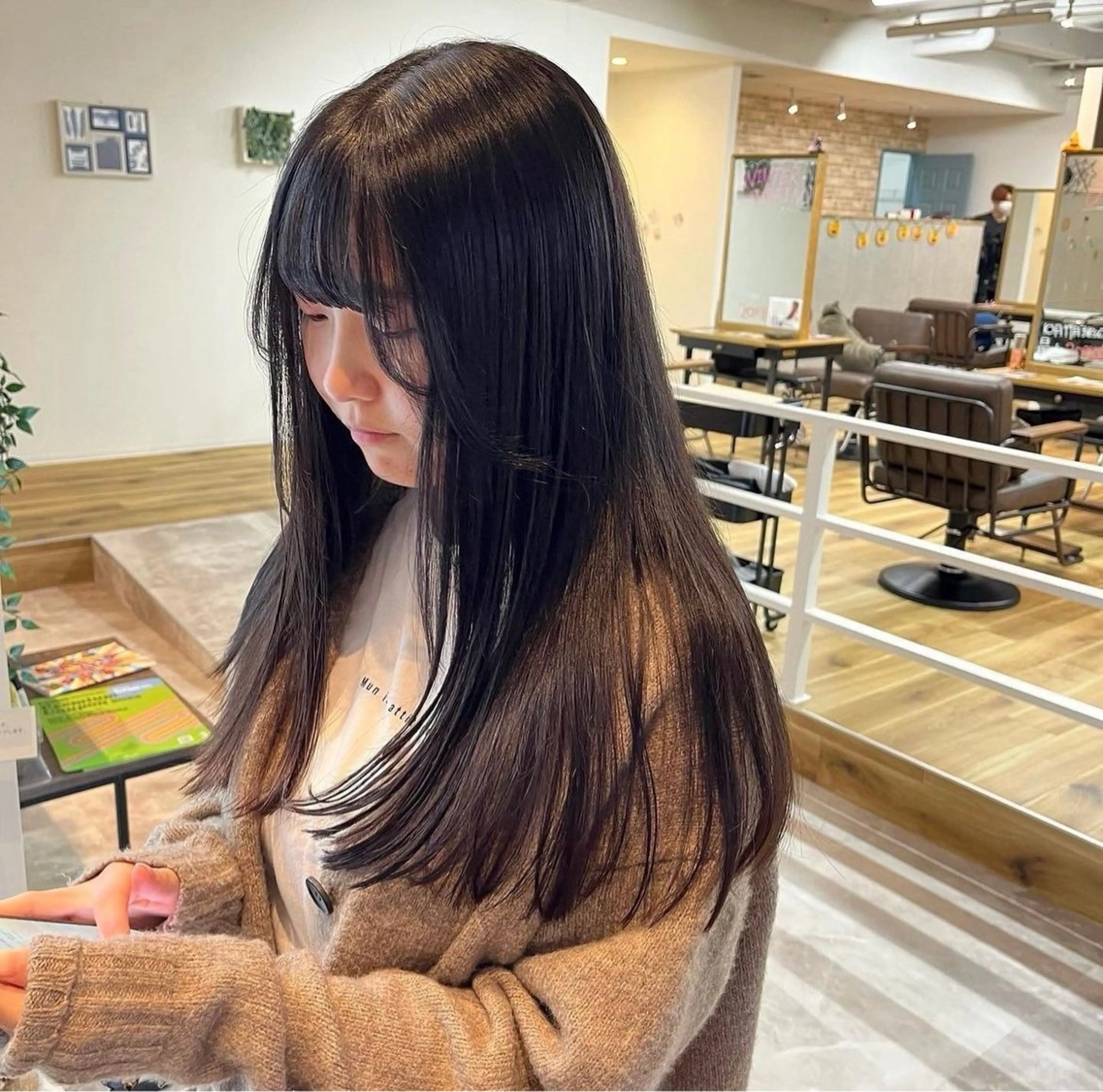 cut➕3stepTR👩🏽‍🦱の写真