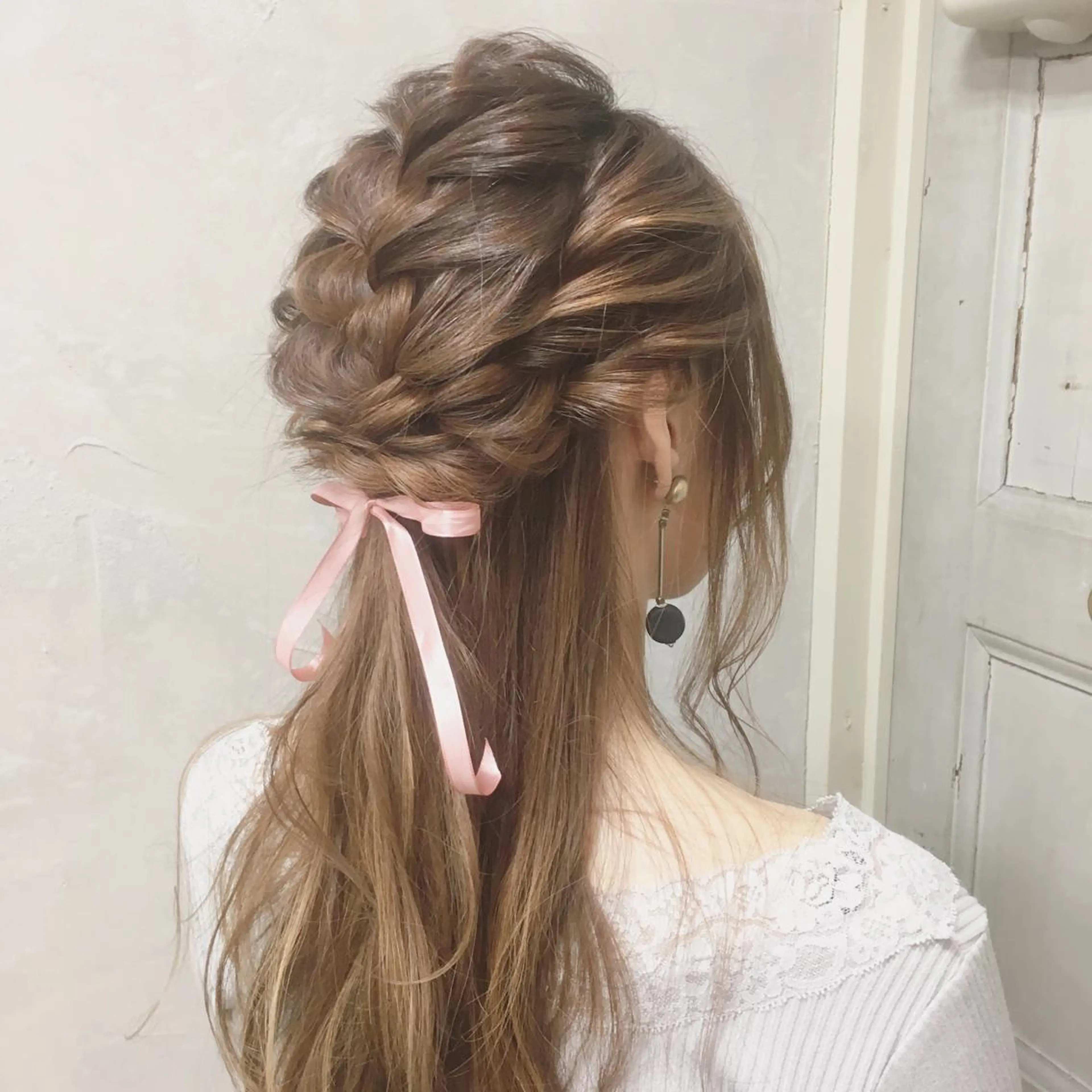 セミロング ロング カラー パーマ ヘアアレンジ autre所属・大久保 ひでなりのヘアスタイル