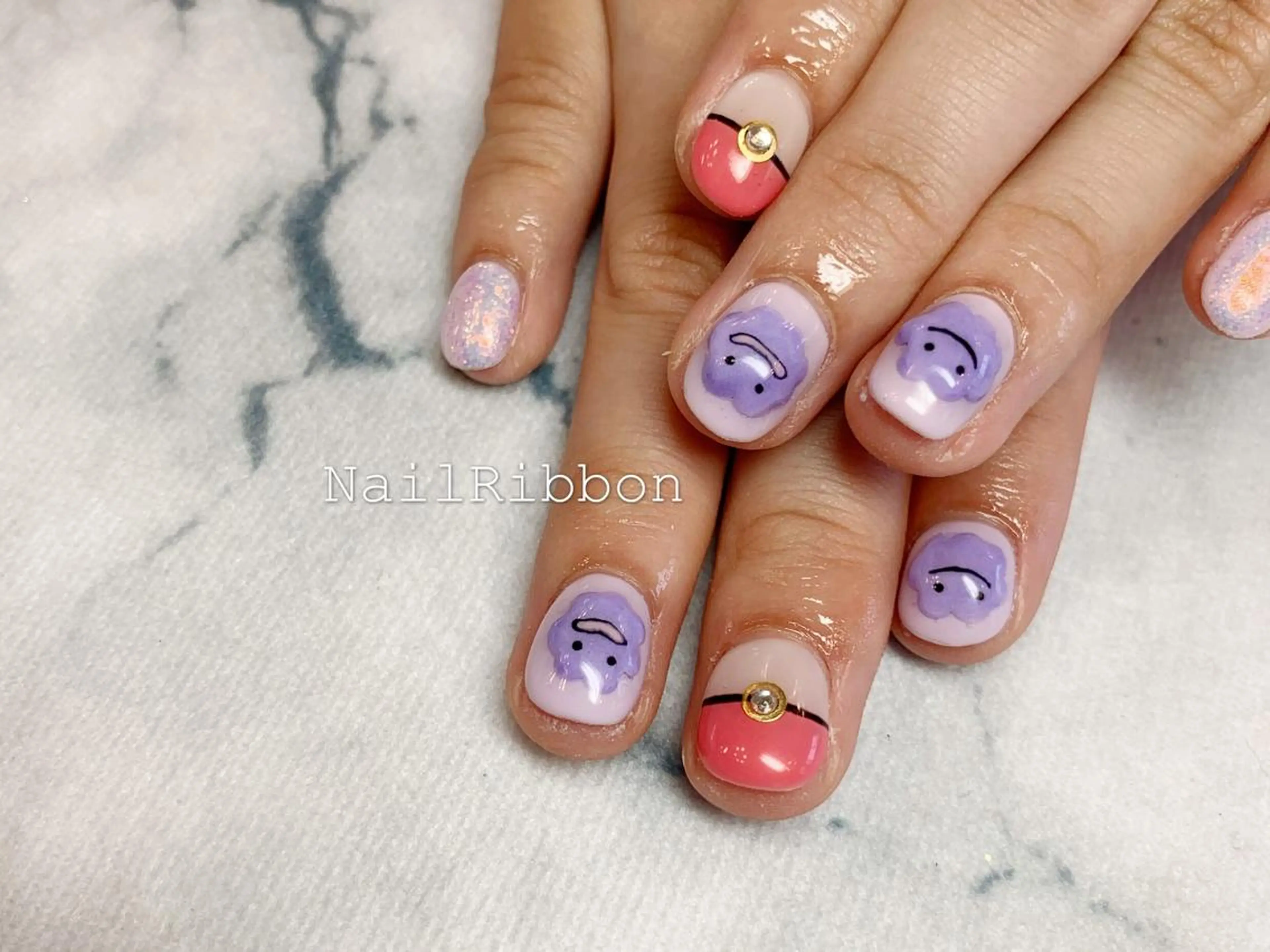 ネイル ネイルリボン 受付スタッフのネイルデザイン