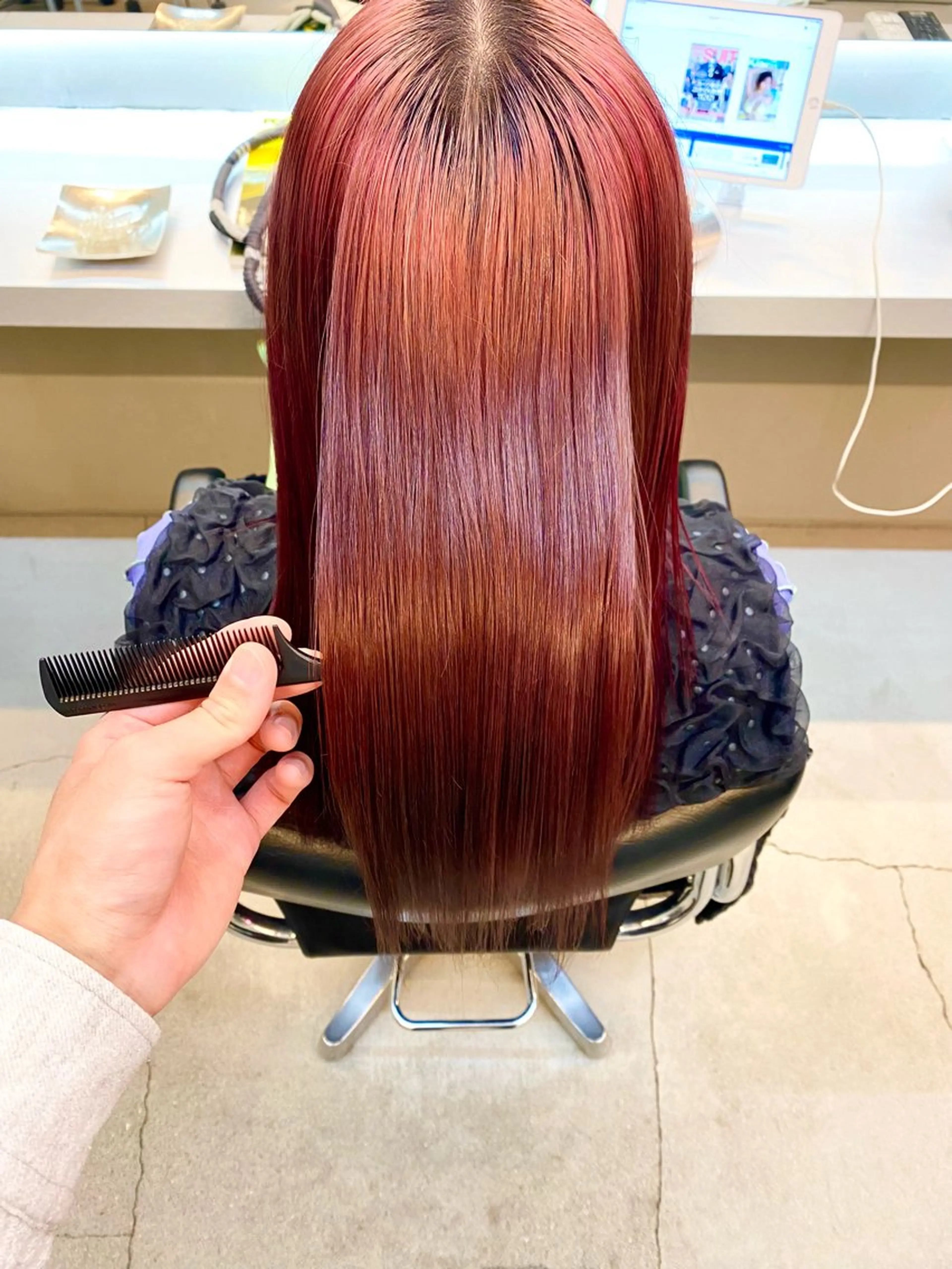 ロング カラー レッドカラー 髪質改善 トリートメント ワイドバング 酸熱トリートメント カット ヘアカラー トリートメント 普通の美容室じゃない ‼️/若林のヘアスタイル