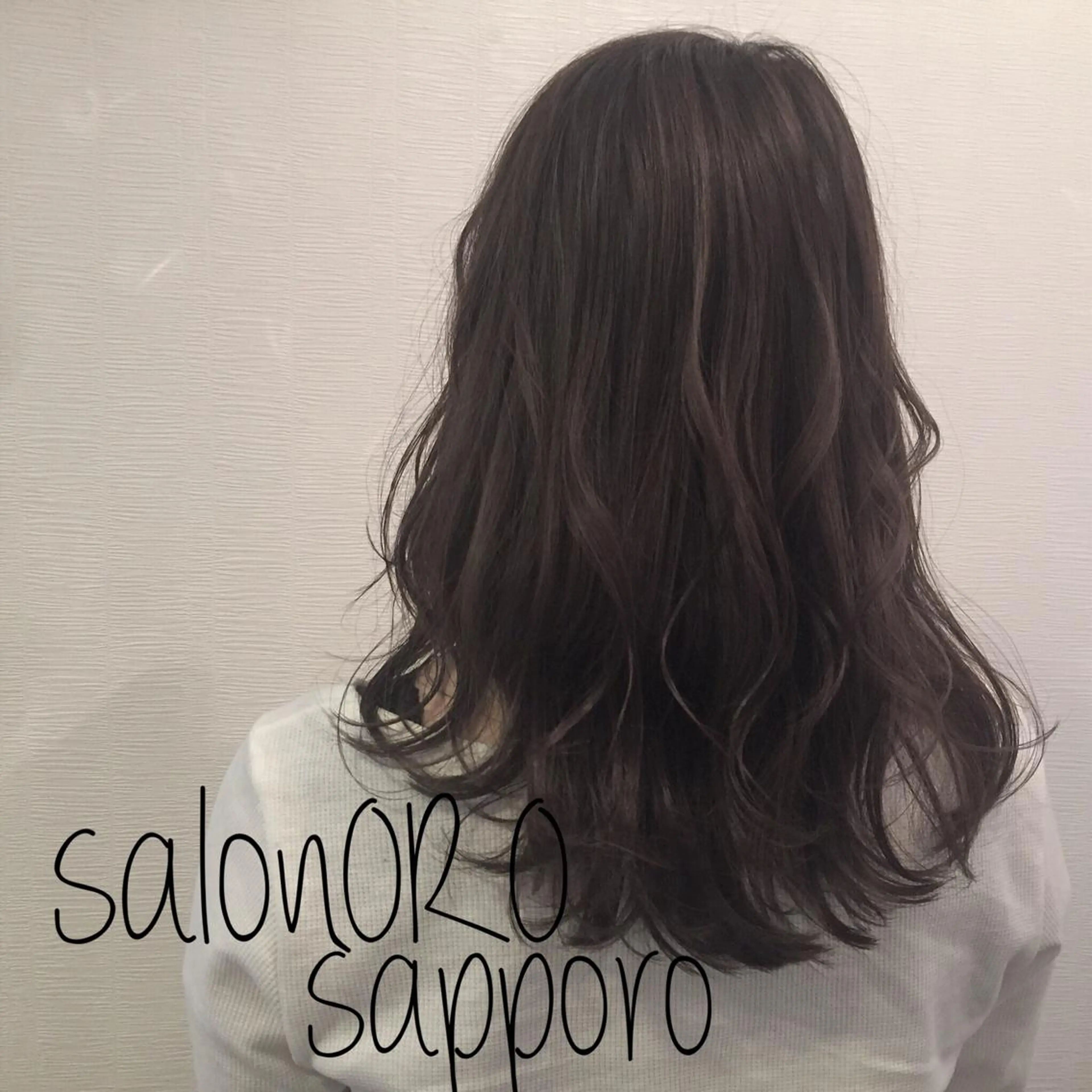 セミロング カラー アッシュ ブリーチ グレージュ ハイライトカラー ラベンダーカラー カット ヘアカラー トリートメント toiro by lien hair atelier所属・池田 真由美のヘアスタイル