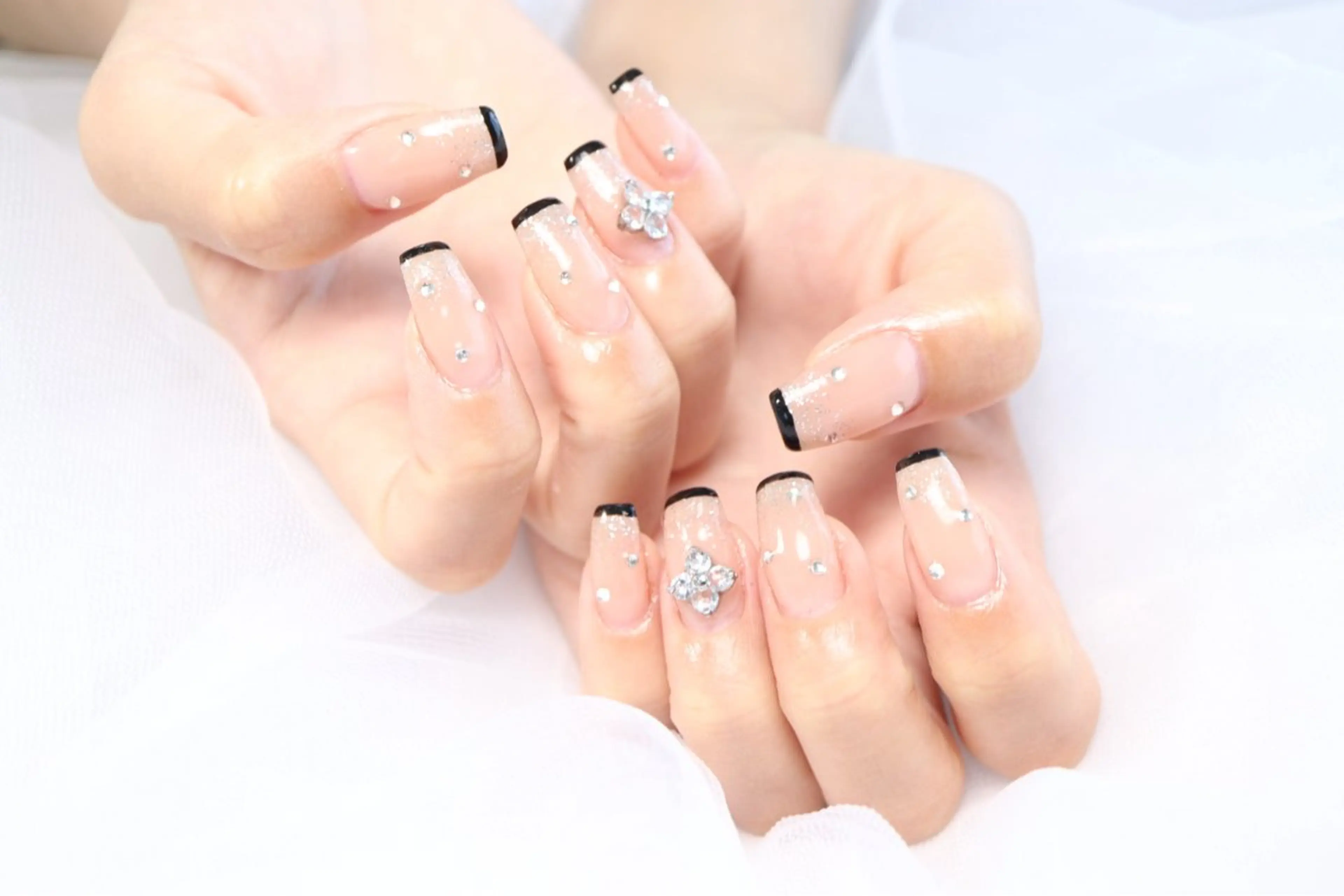 ネイル nailsalon MANINA齋藤愛美のネイルデザイン