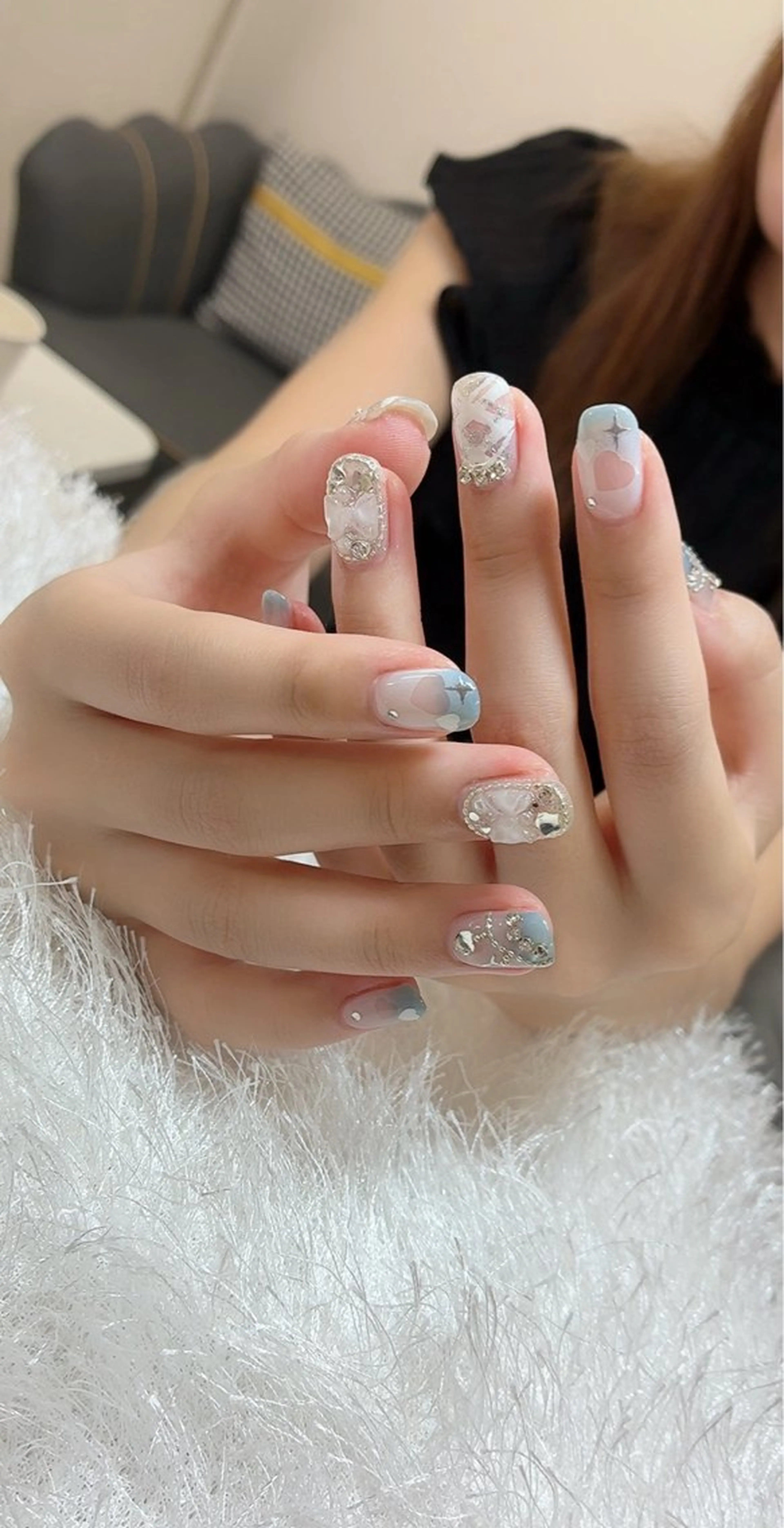 ネイル ハンドネイル 佐藤 依娜のネイルデザイン