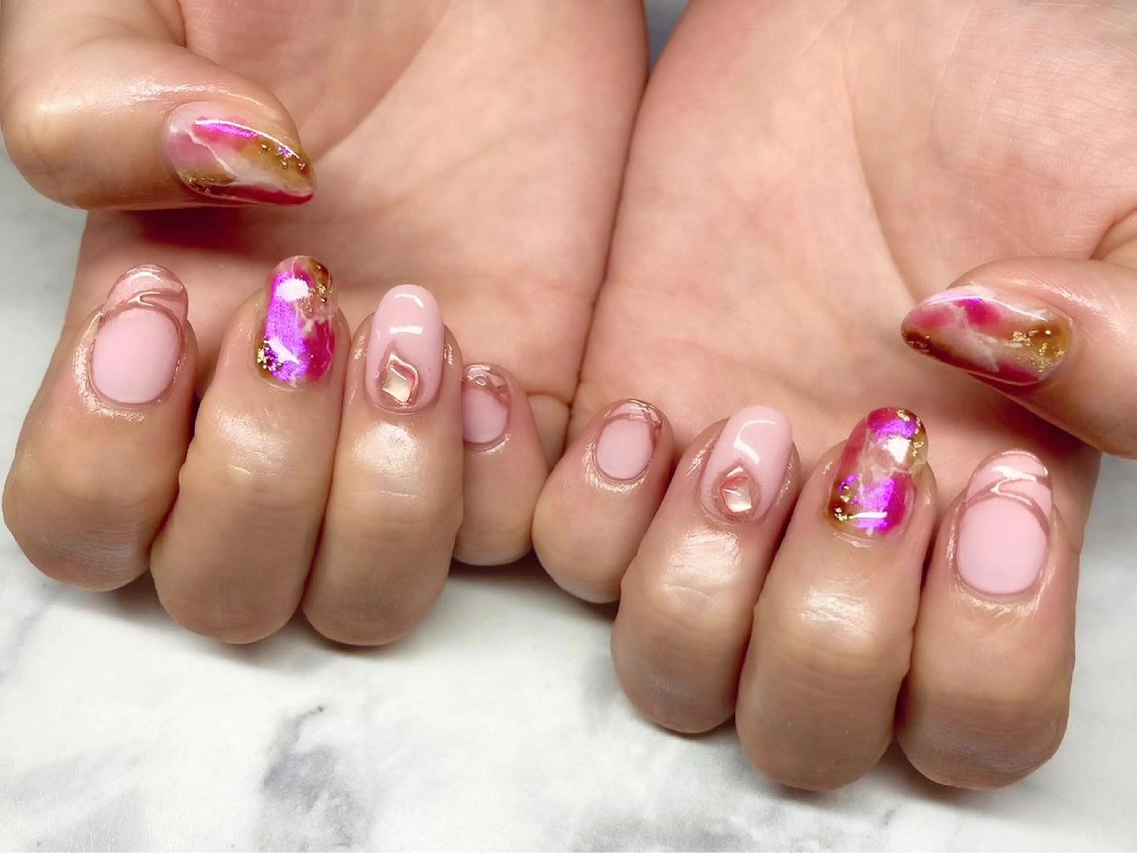ネイル ジェルネイル ミラーネイル ニュアンスネイル パラジェル 夏ネイル Nail&eye Belire 新宿のネイルデザイン