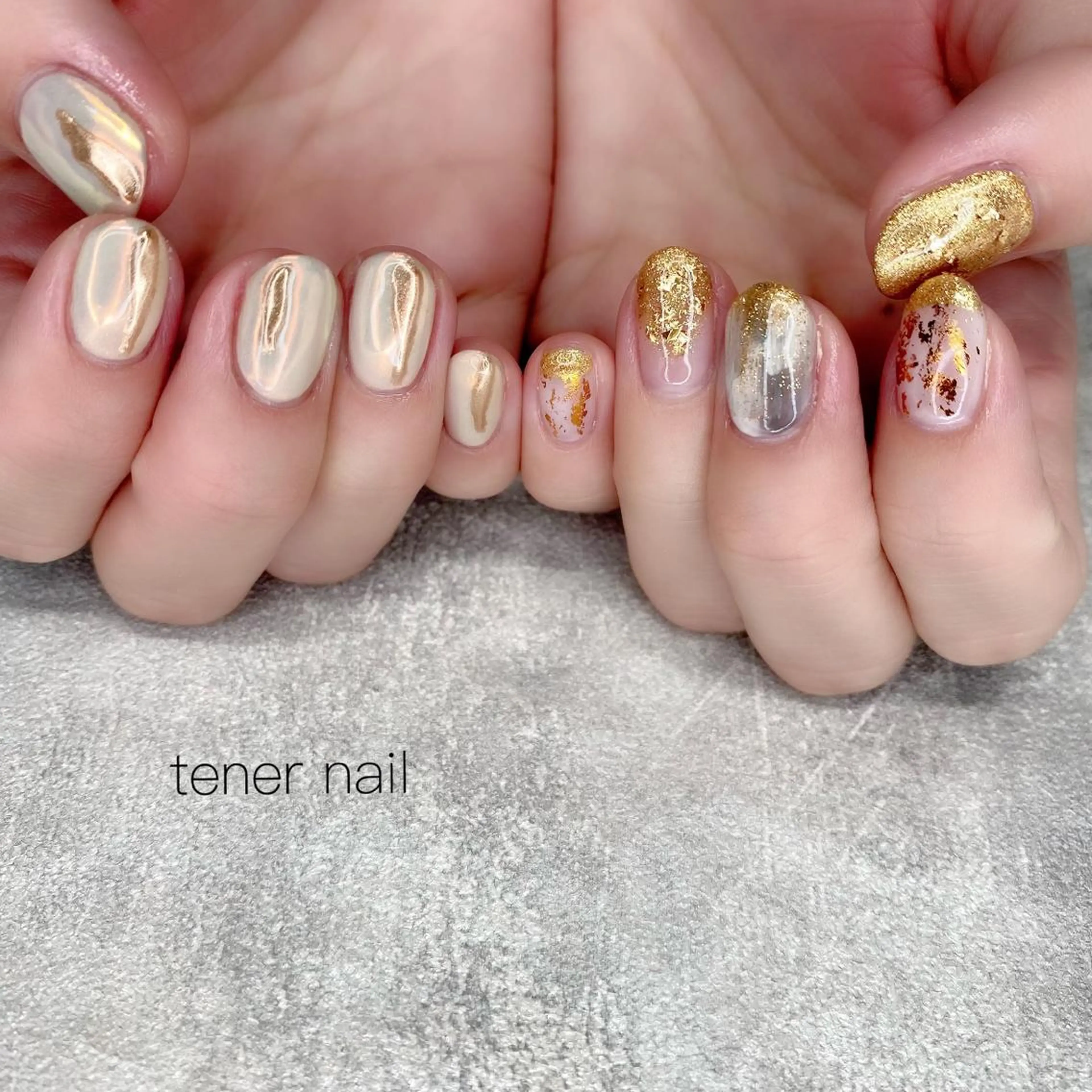 ネイル ゴールド ニュアンスネイル tener  nail  テネルネイル所属・テネルネイル tener nailのネイルデザイン