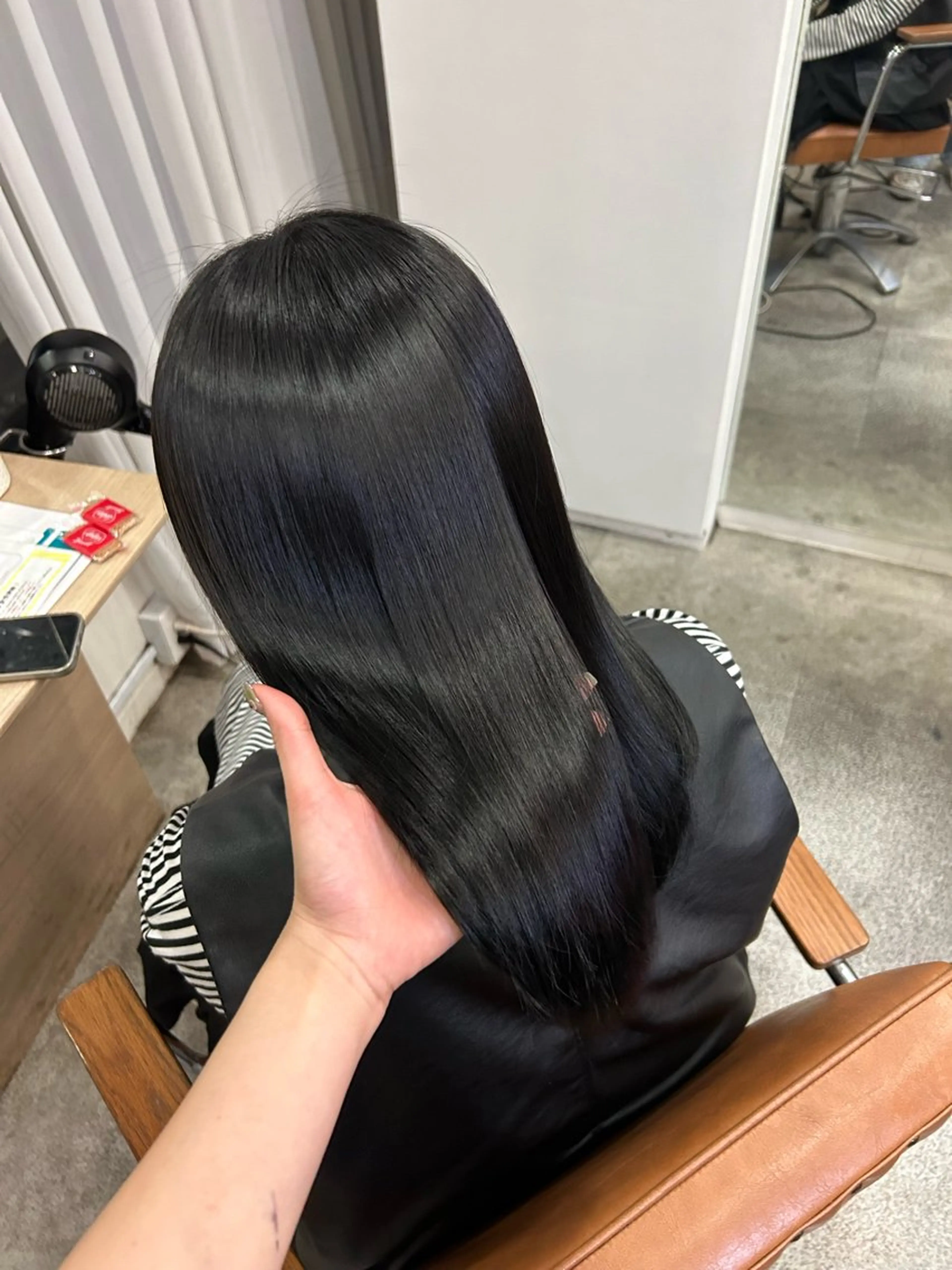 ミディアム くせ毛 縮毛矯正 縮毛矯正 チナツ/透明感カラー /酸性縮毛のヘアスタイル