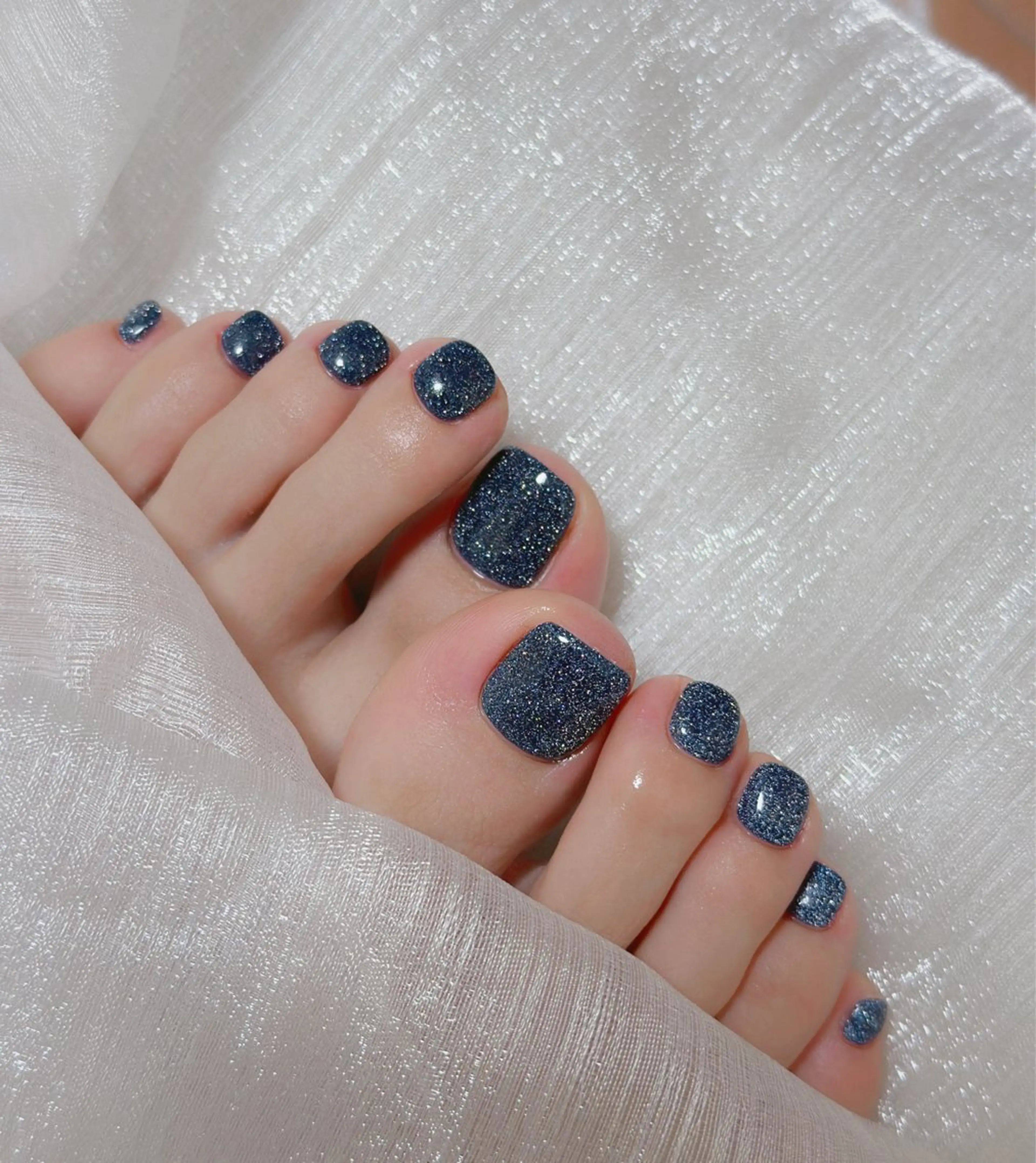 ネイル オーロラネイル 長さ出し フットネイル 韓国ネイル ラメ(グリッター) フットネイル 👍thumbs up nail👍のネイルデザイン