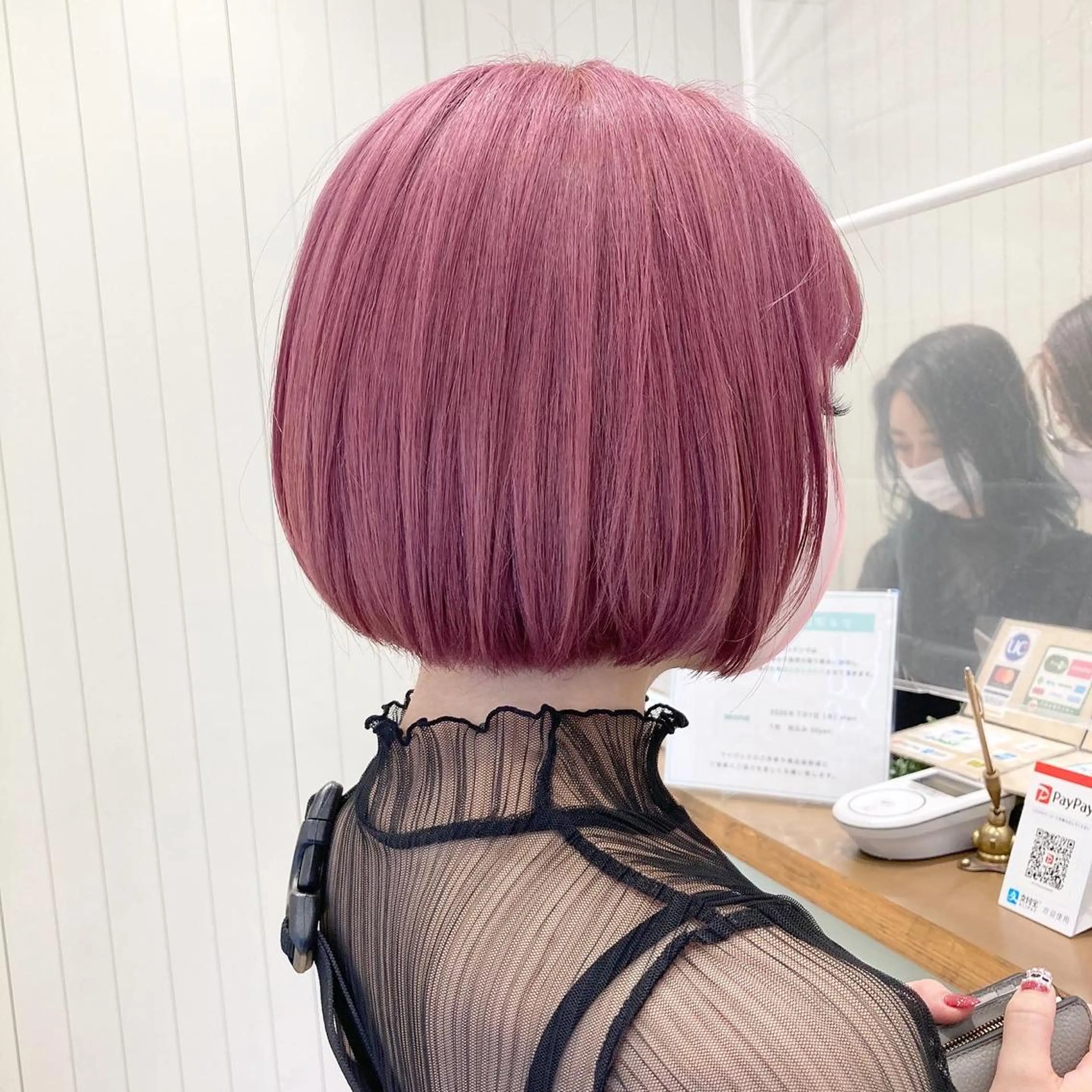 ショート カラー ケアブリーチ 坪井佑樹のヘアスタイル