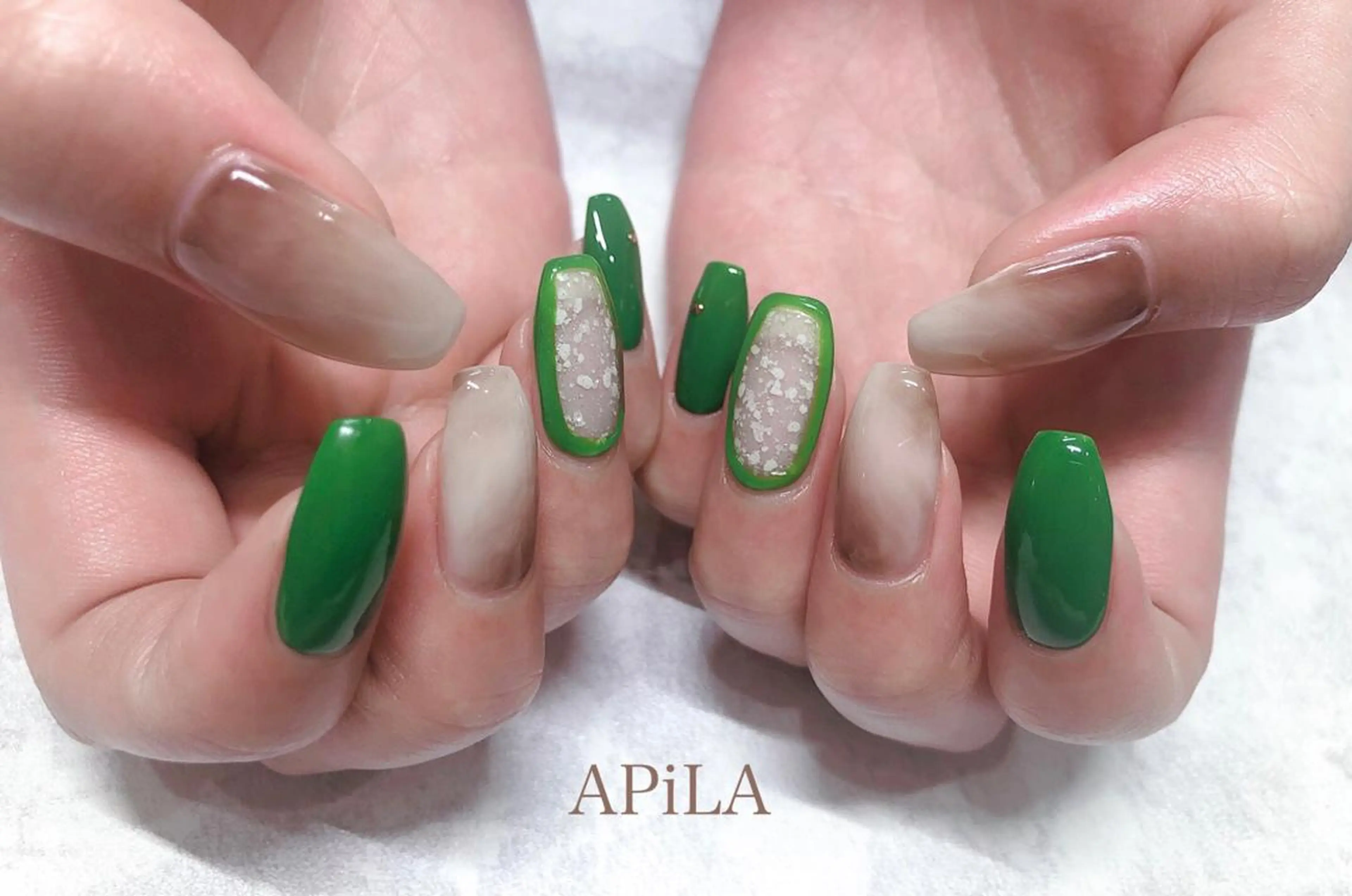 ネイル APiLA 甲斐田のネイルデザイン