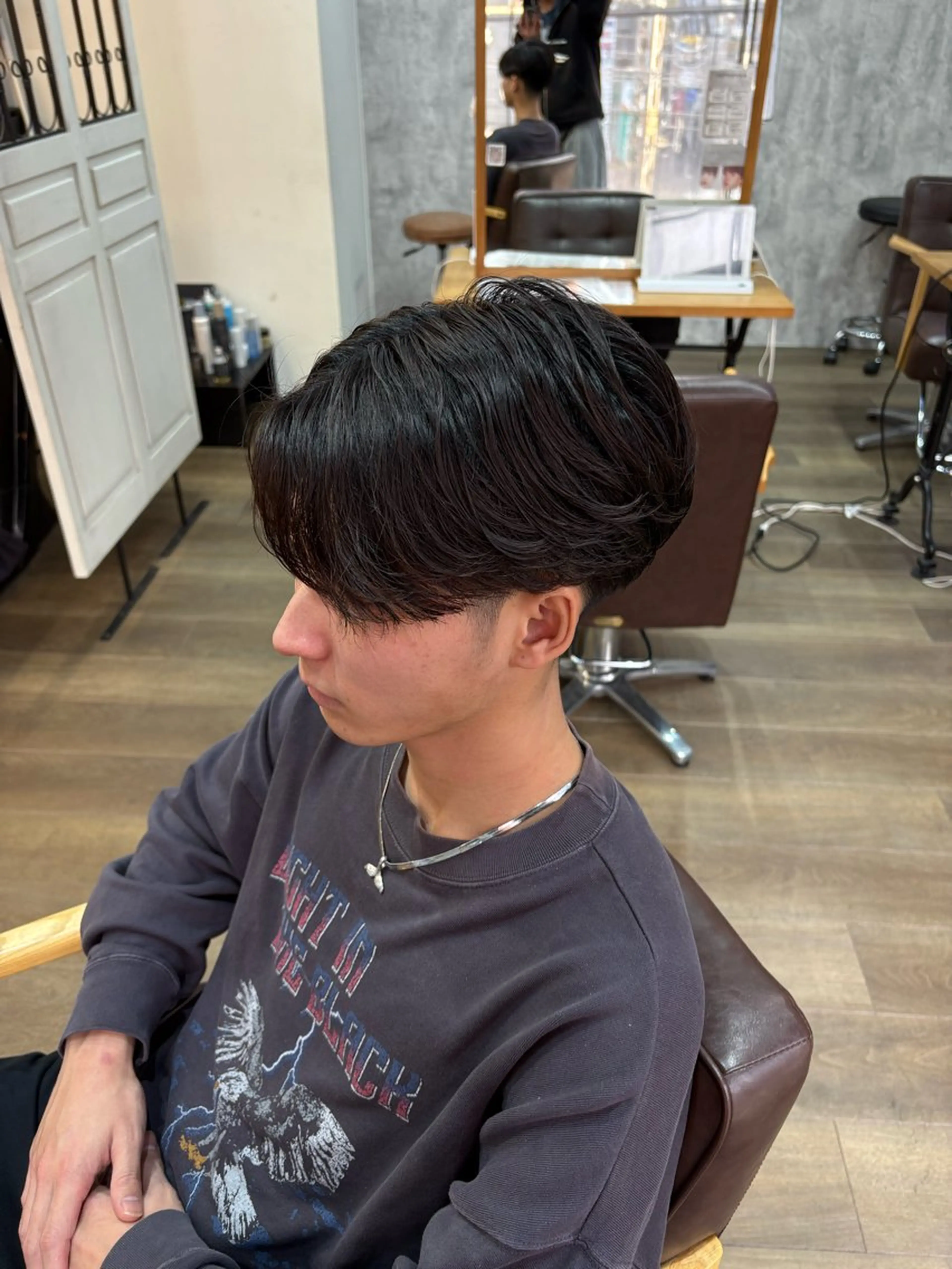 ショート パーマ メンズ カルマパーマ メンズパーマ カット パーマ 韓国風メンズ/毛流れ ヘアなら須田龍世のヘアスタイル