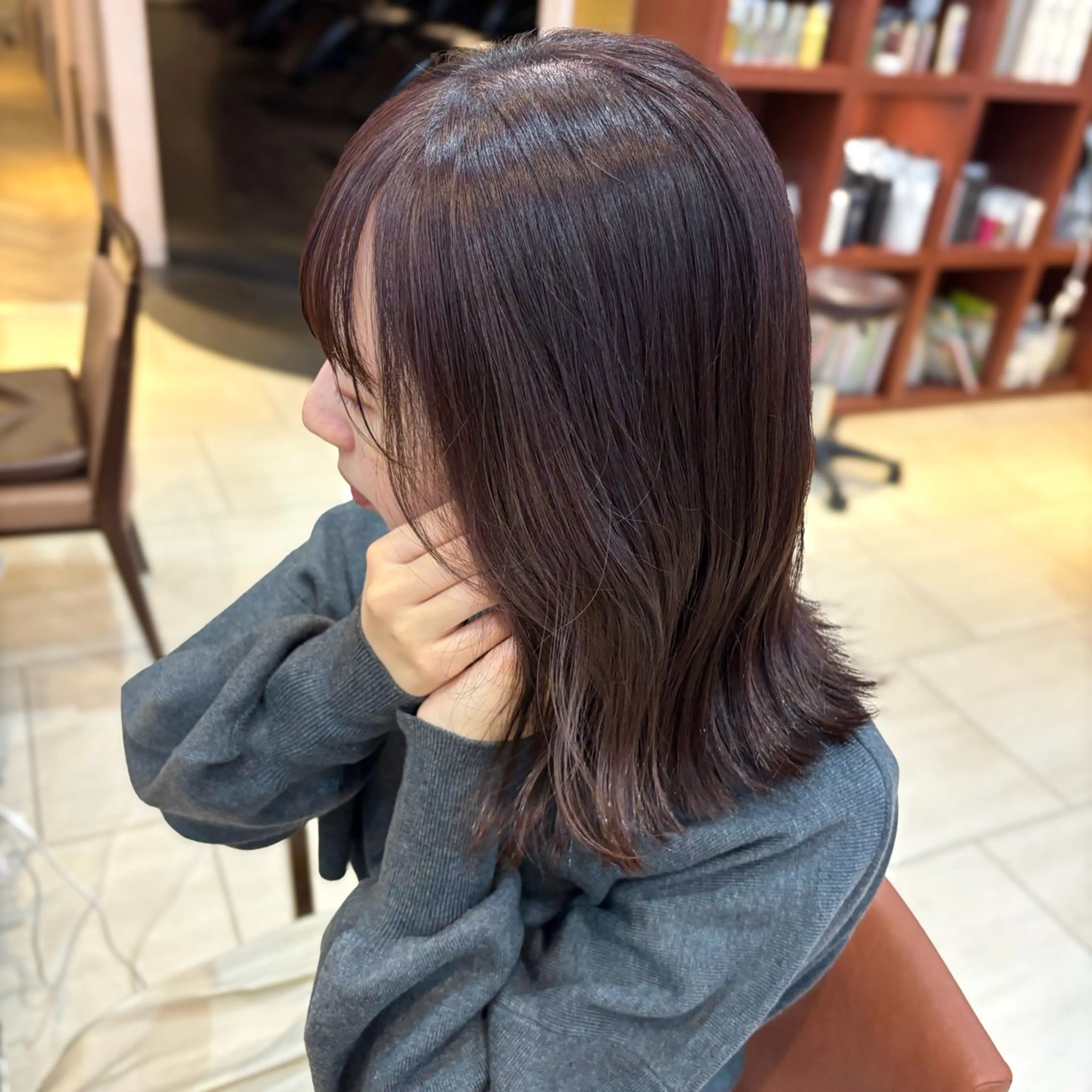 ミディアム カラー ベージュカラー ラベンダーカラー ラベンダーベージュ ヘアカラー トリートメント 顔まわり/レイヤー/ 透明感/まいな🥨のヘアスタイル