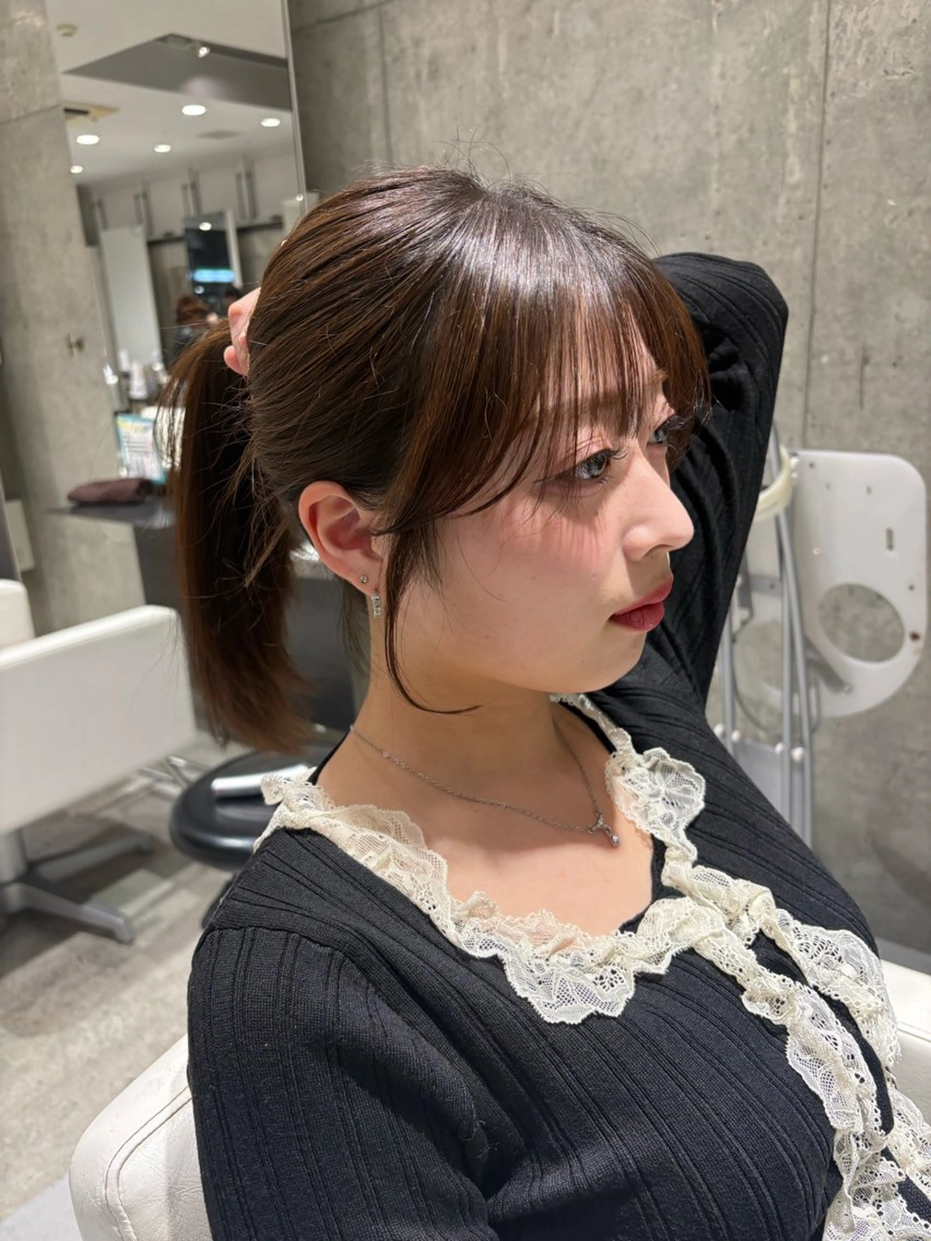 ミディアム 顔周りカット 小顔カット milli所属・西脇 久玲愛のヘアスタイル