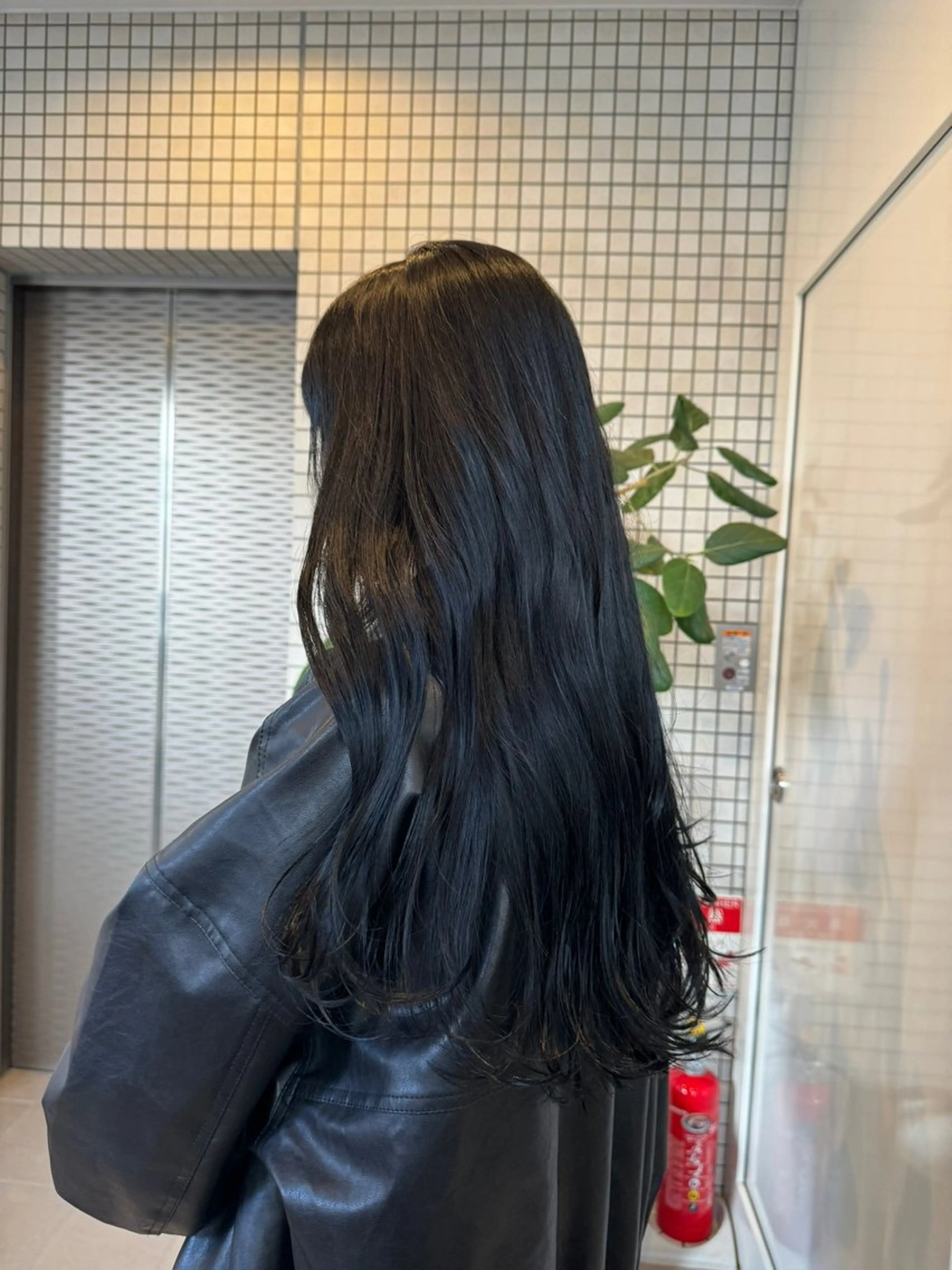 ロング ヘアカラー 透明感カラー🪡🤍 nanao🤍🪡のヘアスタイル