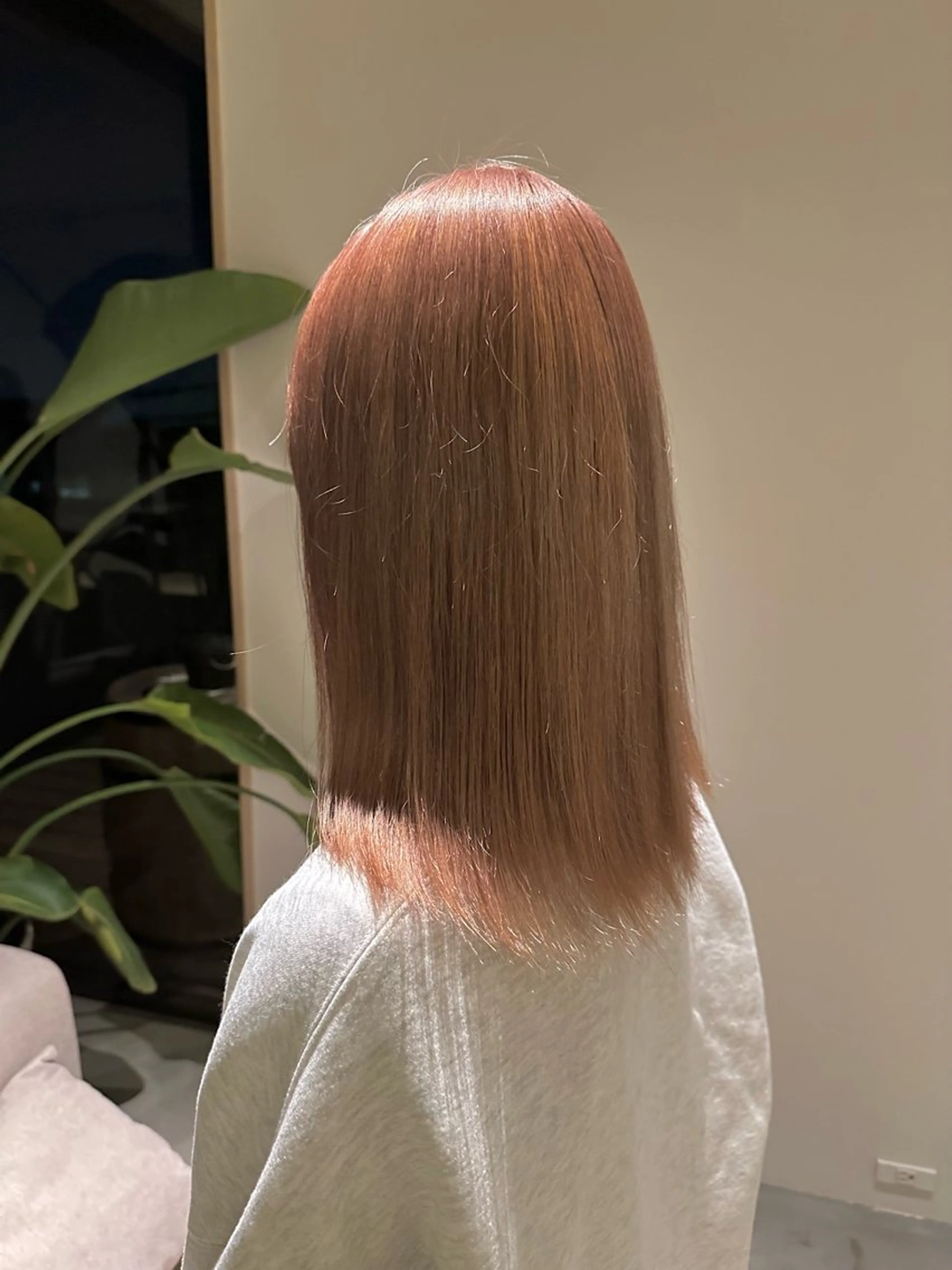 ミディアム カラー ベージュカラー ヘアカラー トリートメント 韓国系/ウルフ/ ブリーチ/常角友野のヘアスタイル