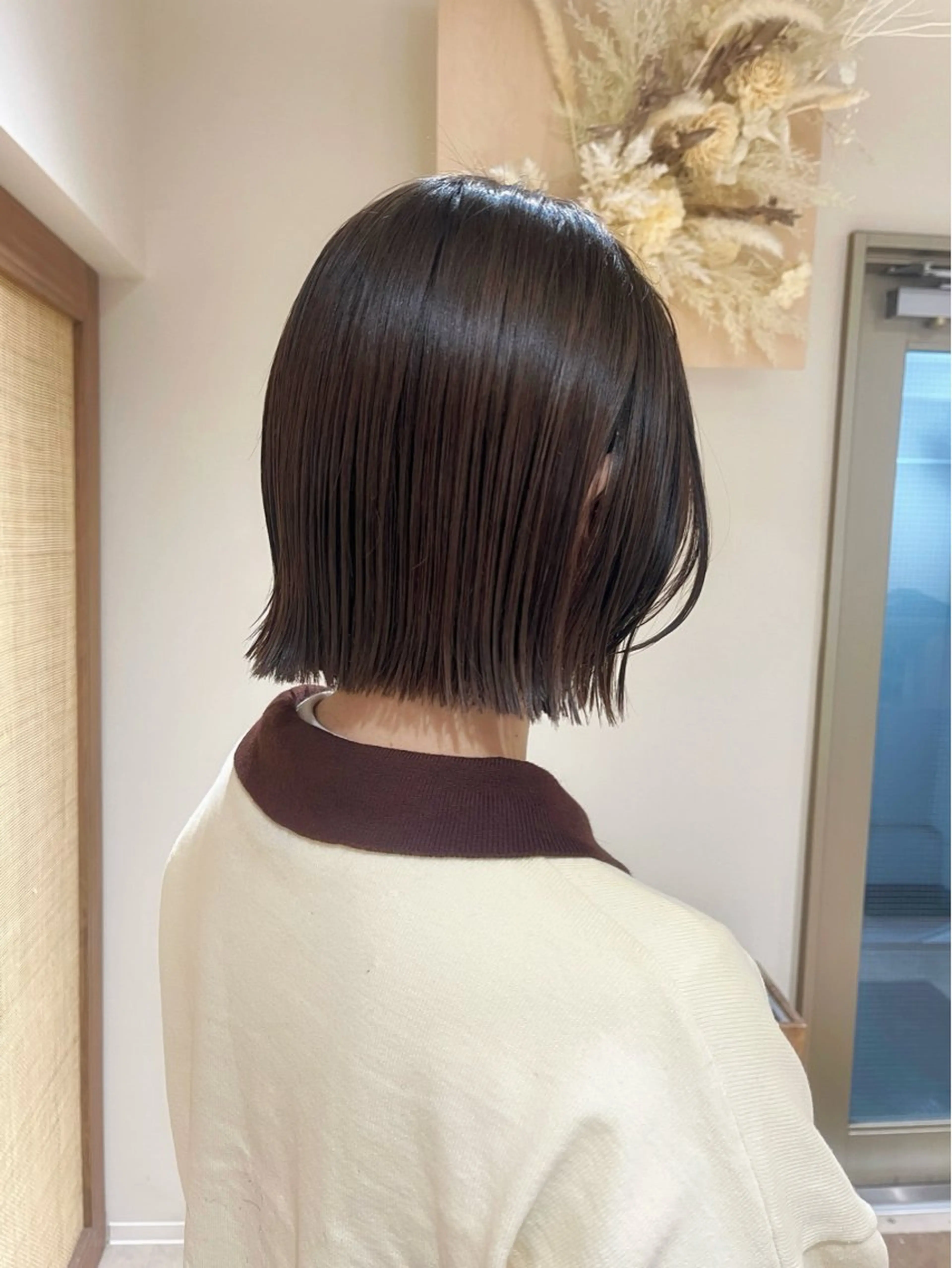 ミディアム カラー ブラウンカラー ボブ 外ハネヘア カット ヘアカラー KANO🌷 艶カラーのヘアスタイル