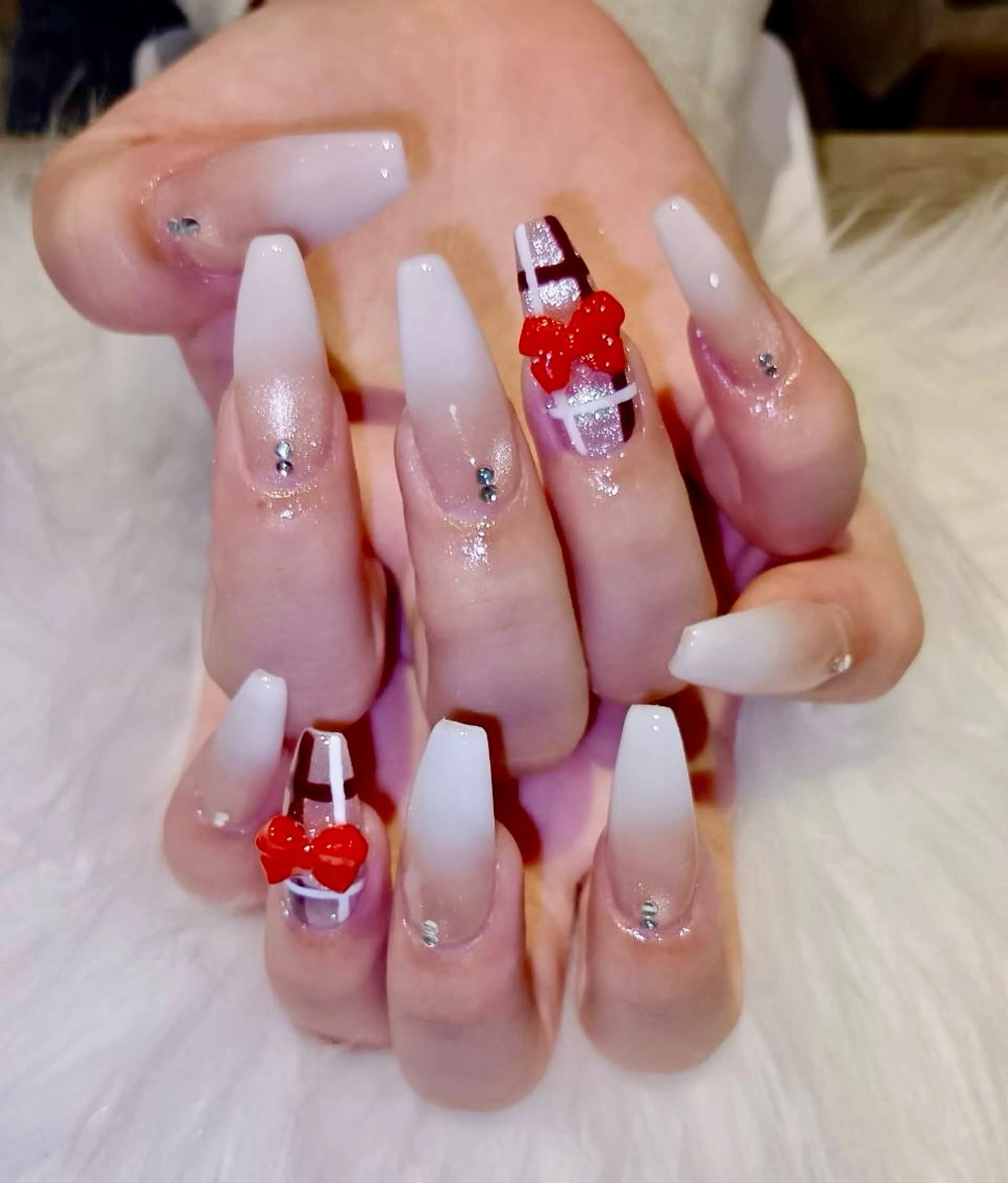 ネイル ハンドネイル nail salon oneness🎀のネイルデザイン