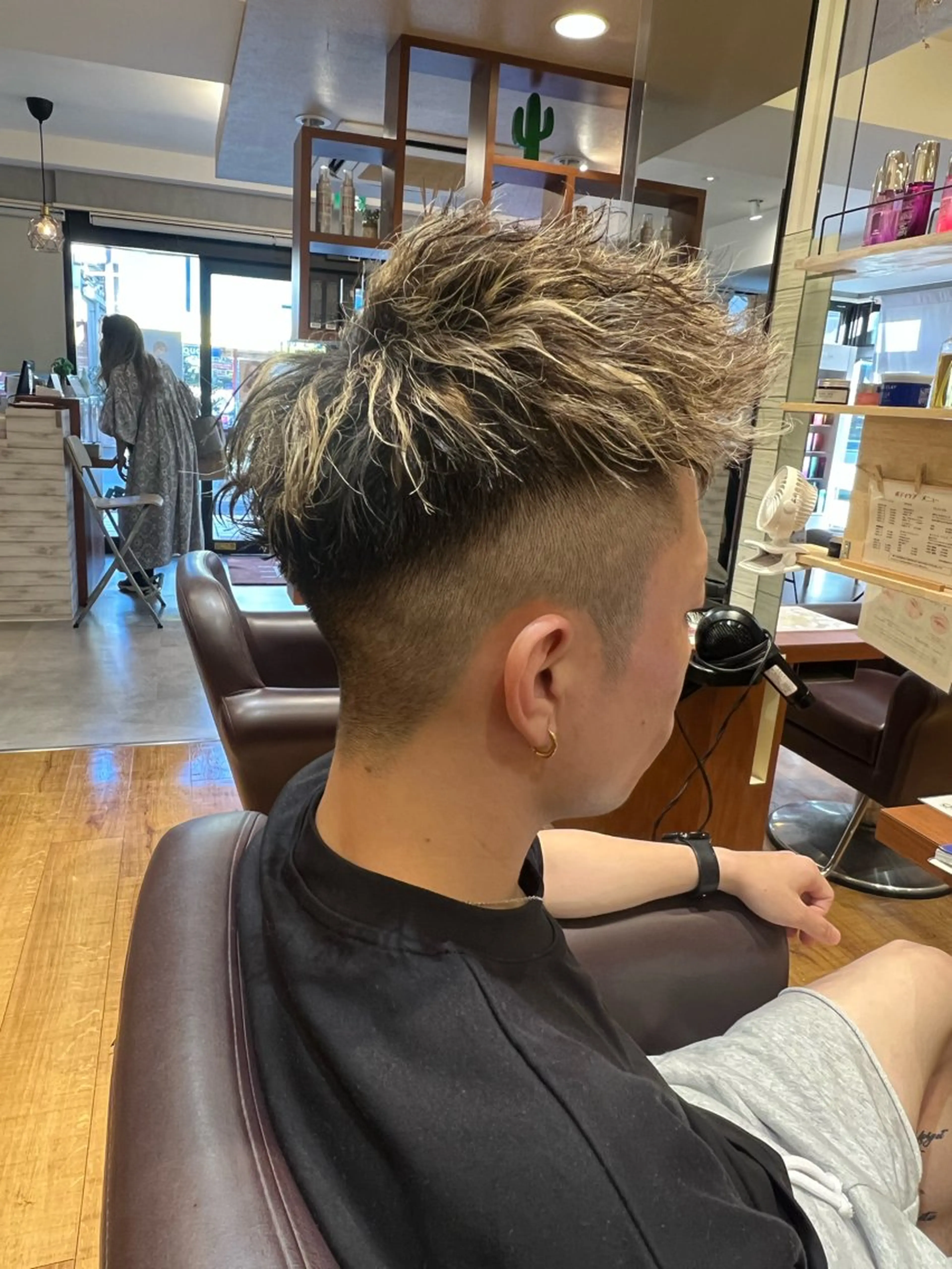 カラー メンズ メンズメッシュ メッシュ カット ヘアカラー パーマ メンズ特化美容師/栄 /本間さつきのヘアスタイル