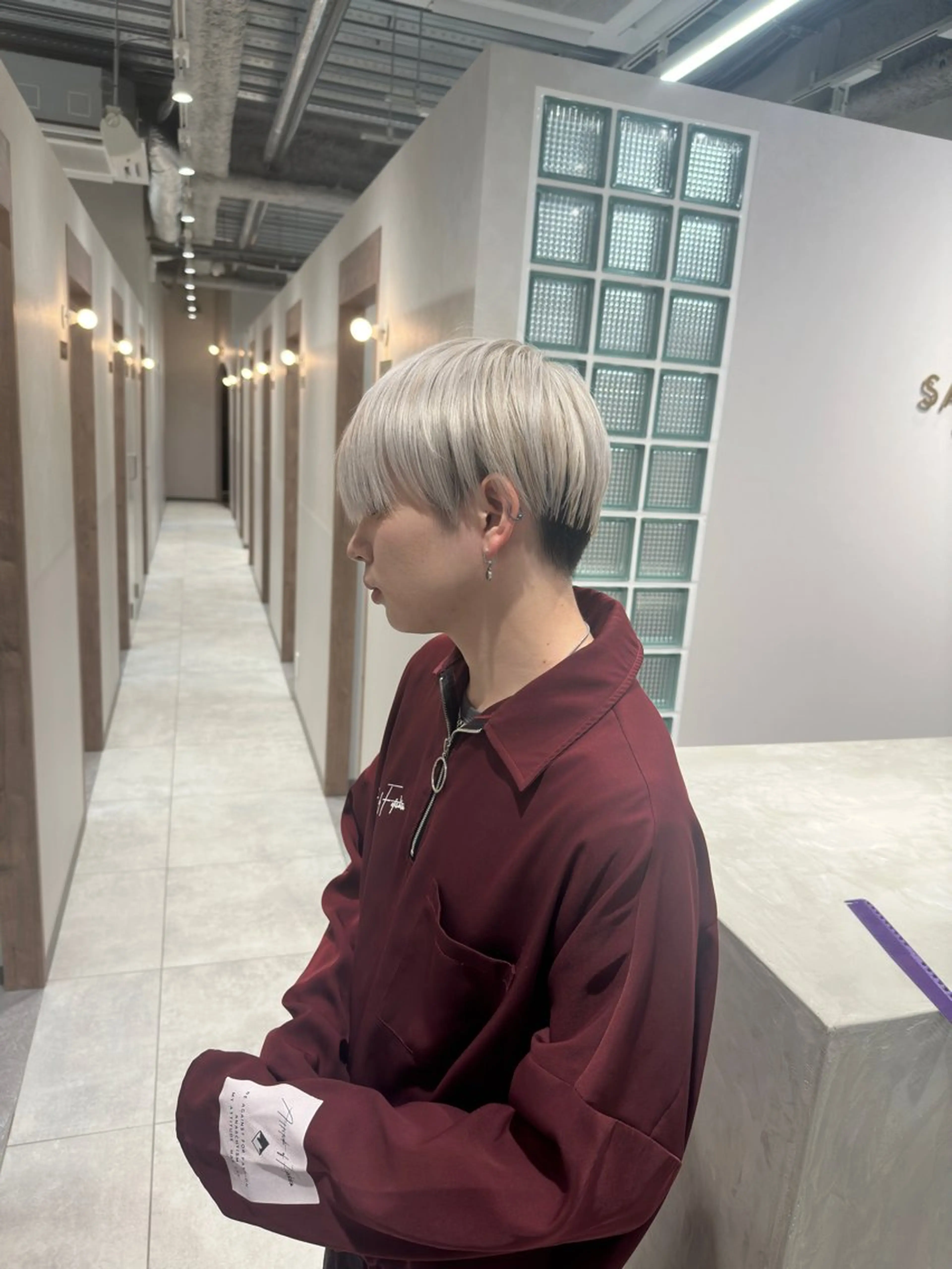 ショート カラー メンズ ベージュカラー ホワイトベージュ 鈴木/ミルクティー/ ブリーチ/ボブ/のヘアスタイル