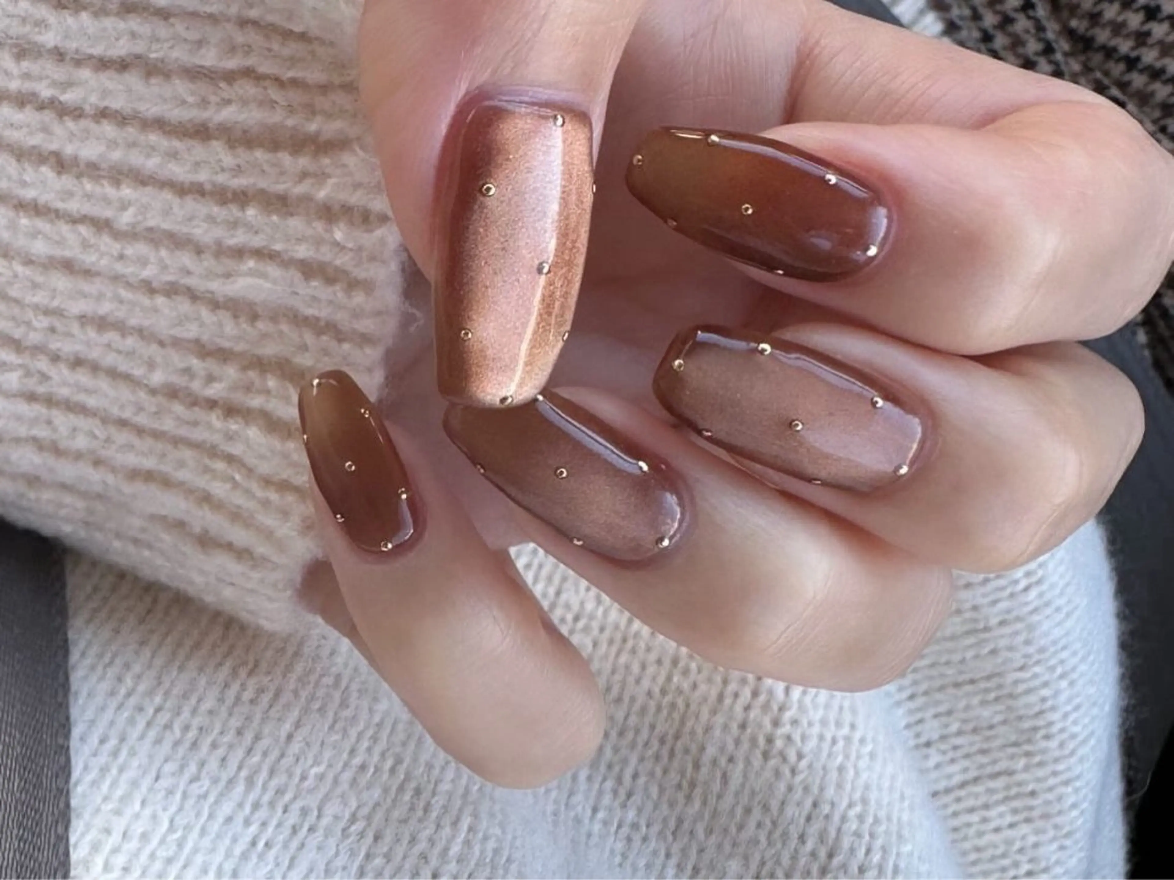 ネイル マグネットネイル ハンドネイル フットネイル ハンドケア Beauty Salon LUMIAS <ビューティーサロン ルミアス>所属・LUMIAS 🪽 Miyuki.のネイルデザイン