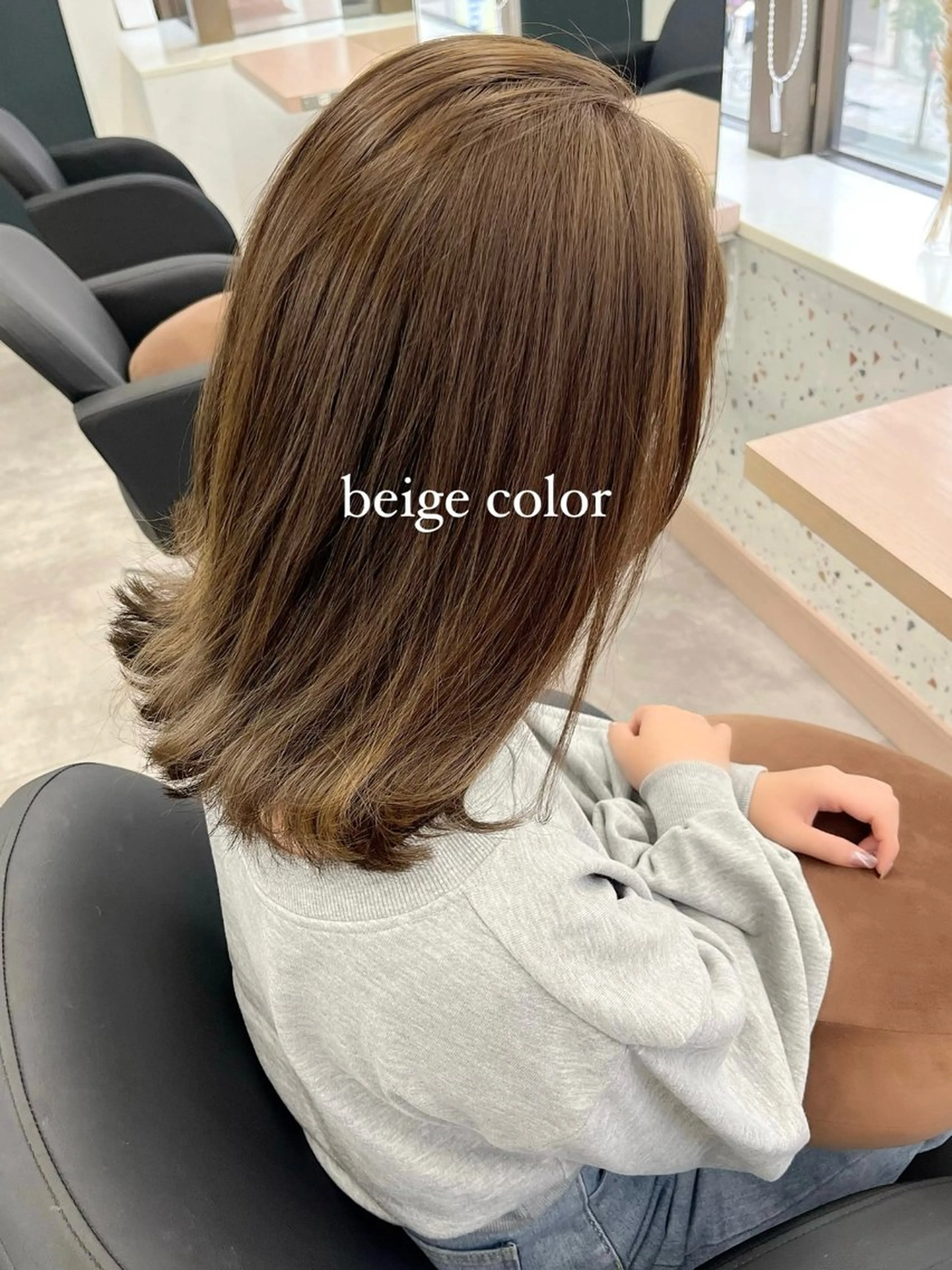 ミディアム Ⓜ︎iyu🌊/海外 風ハイライト特化のヘアスタイル