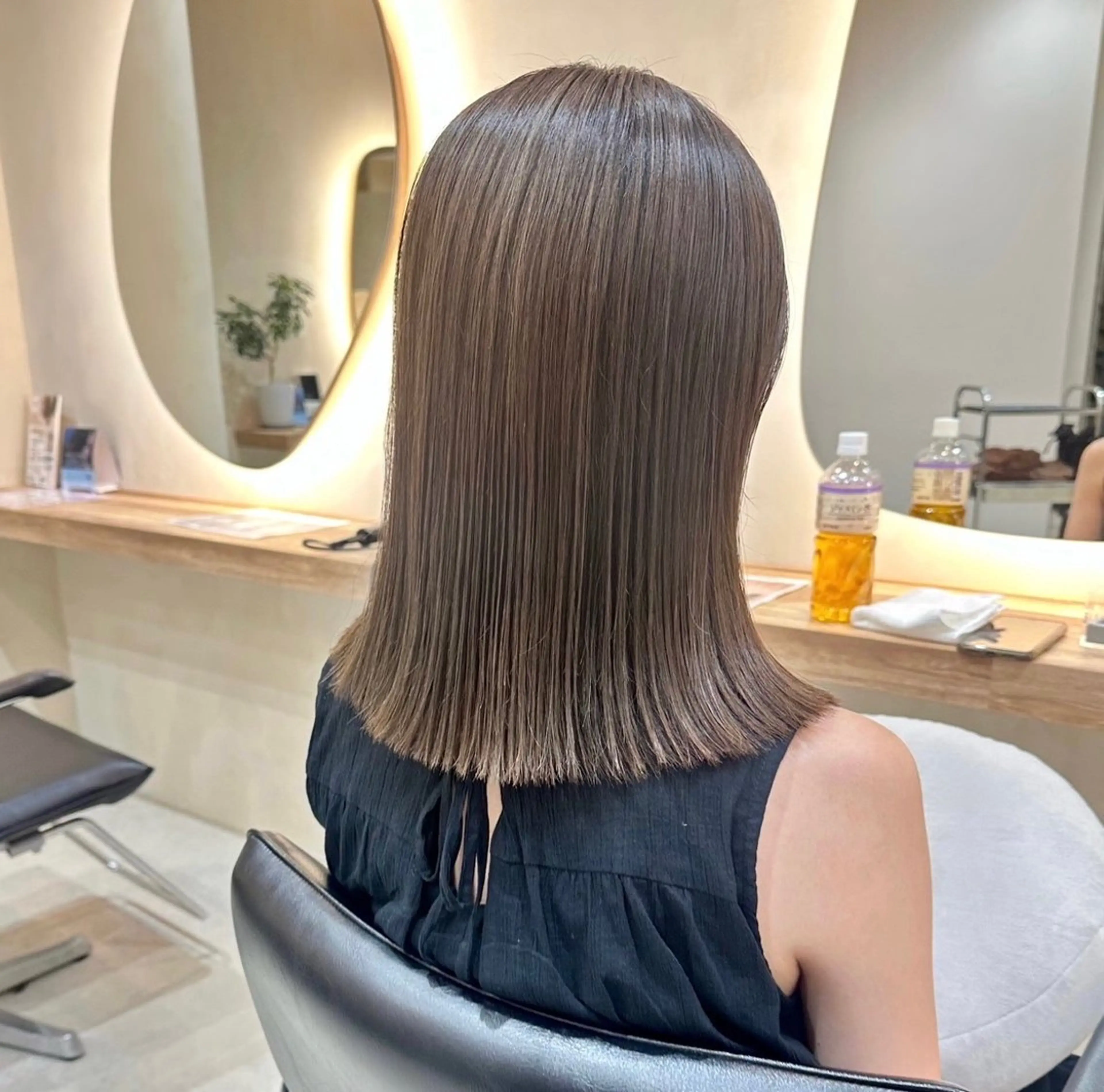 ミディアム カラー ベージュカラー ショートボブ募集 ハグのヘアスタイル