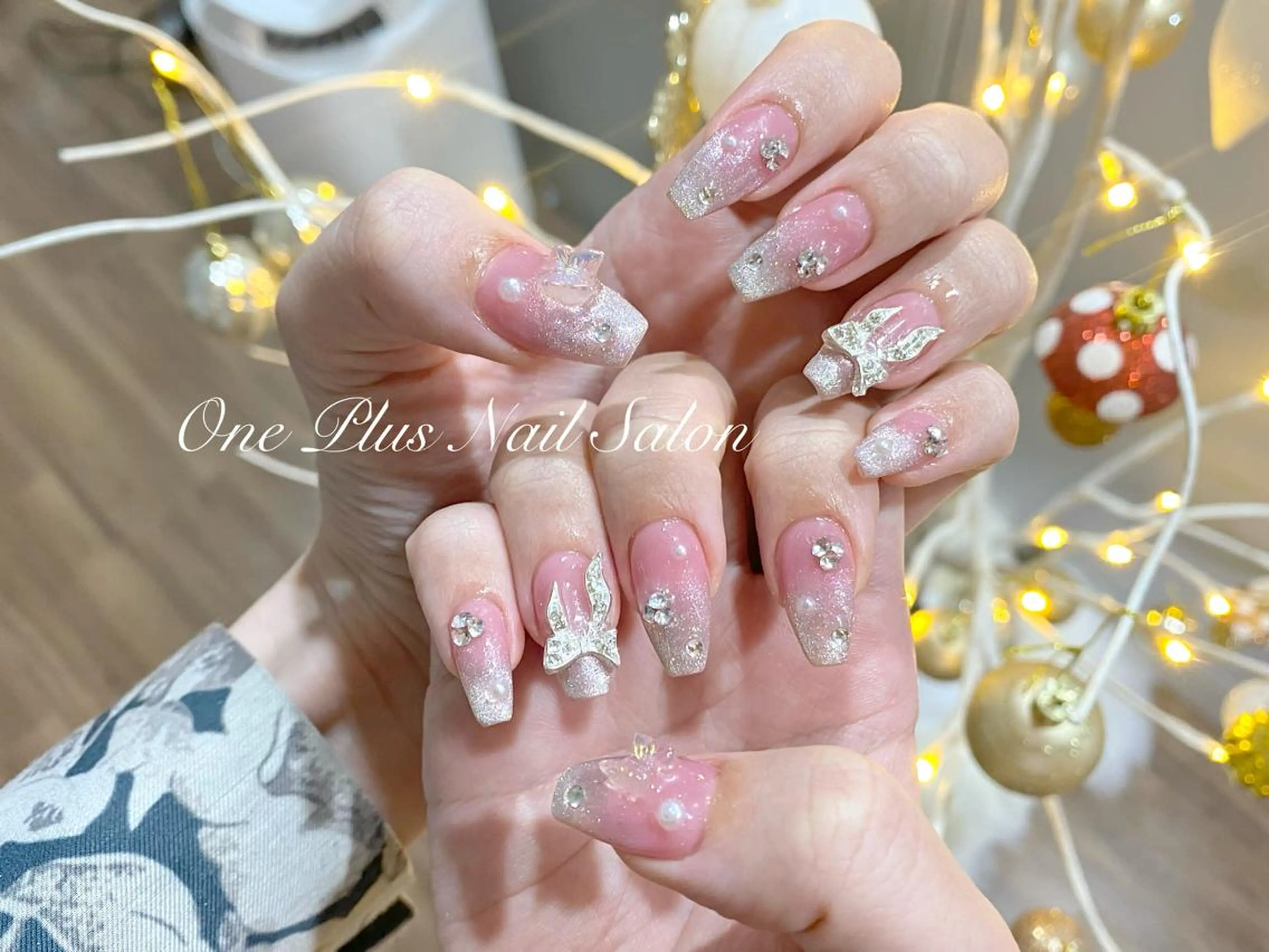 ロング ネイル One Plus Nail Salonのネイルデザイン