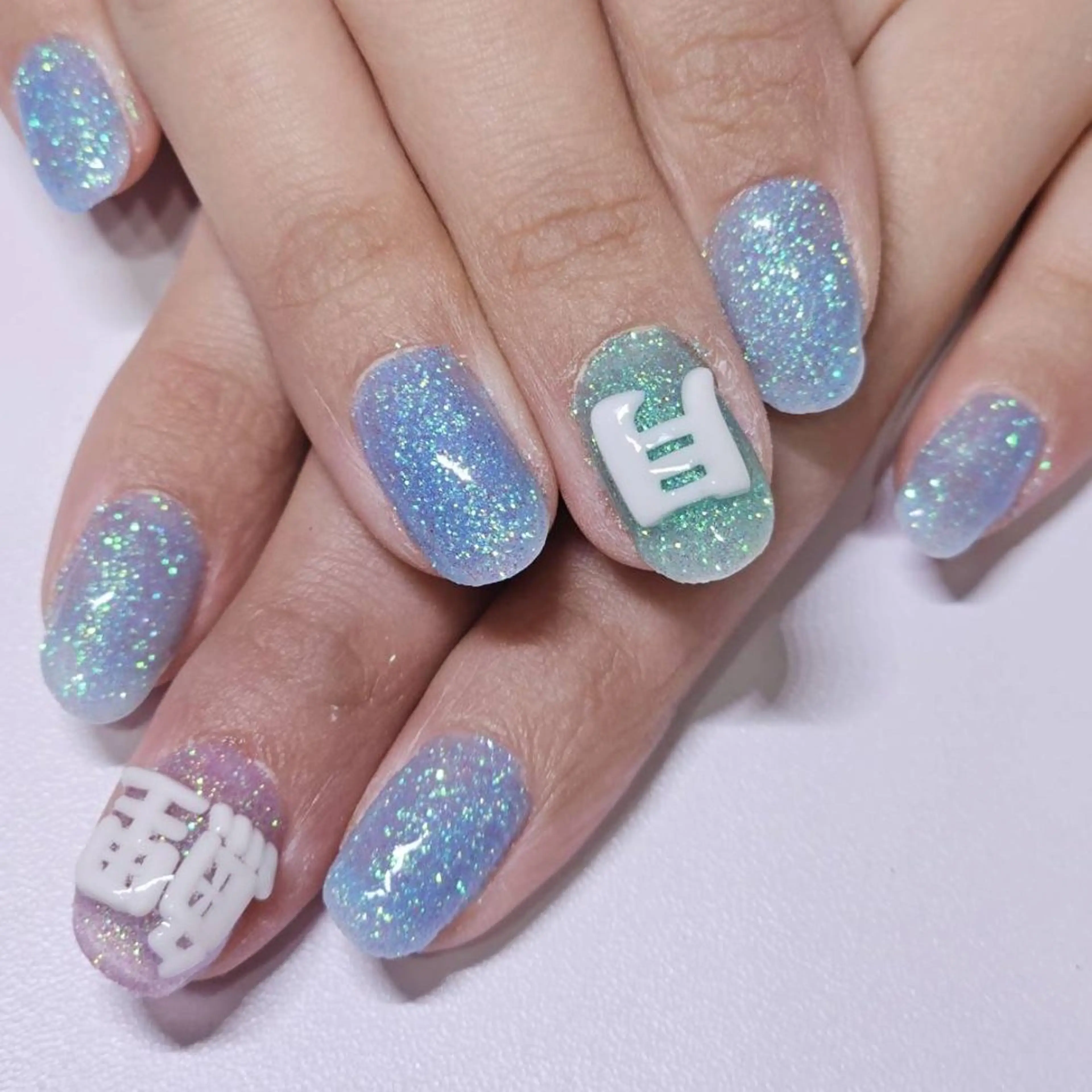 ネイル アートネイル ブルー グリーン ラメ(グリッター) パステルネイル ハンドネイル よしだ ひろきのネイルデザイン