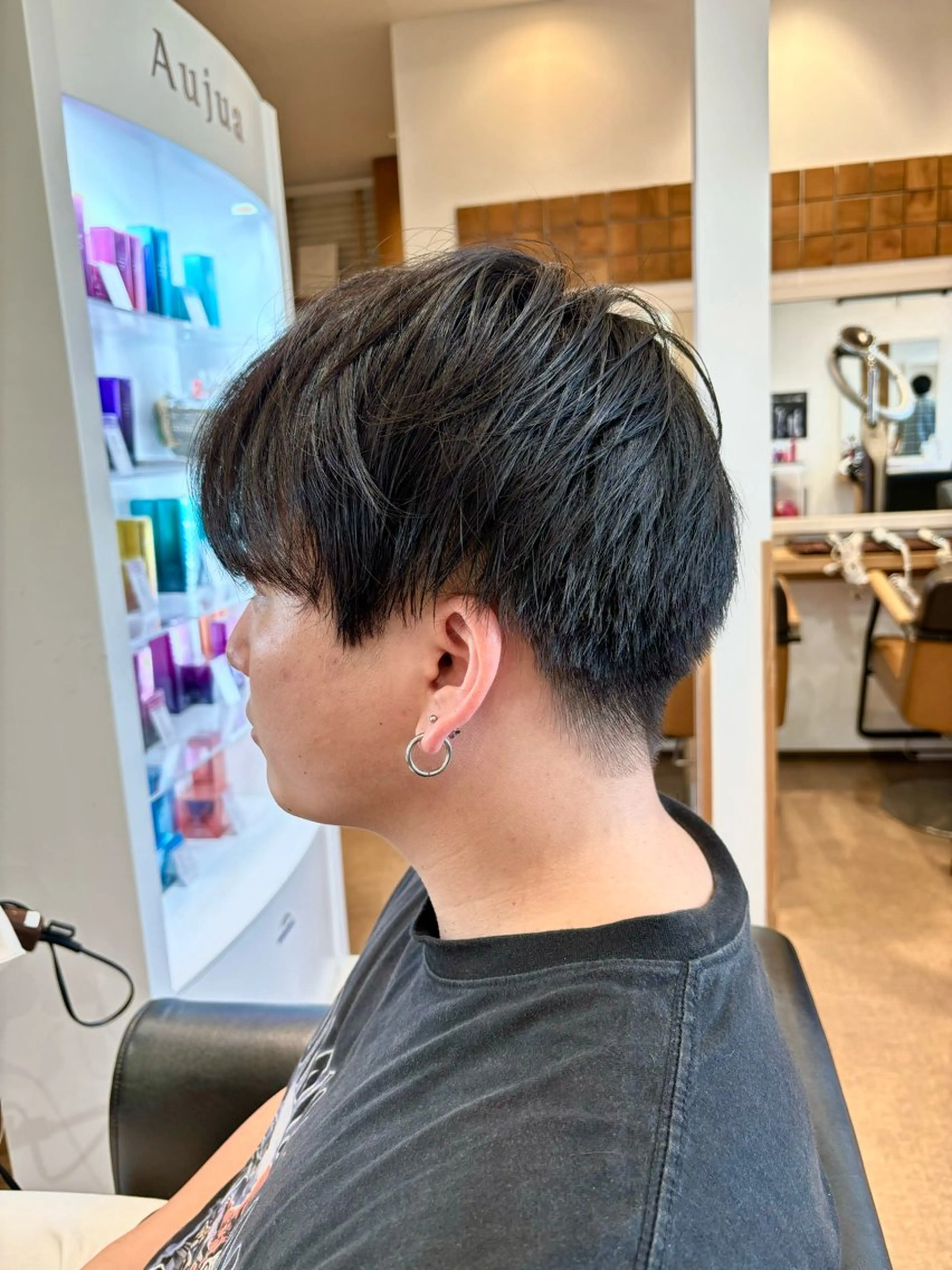 セミロング カラー メンズ 刈り上げ イヤリングカラー イルミナカラー ボブ 縮毛矯正 カット トリートメント 秋山知穂🌸縮毛矯正 ショートお任せ🌸のヘアスタイル
