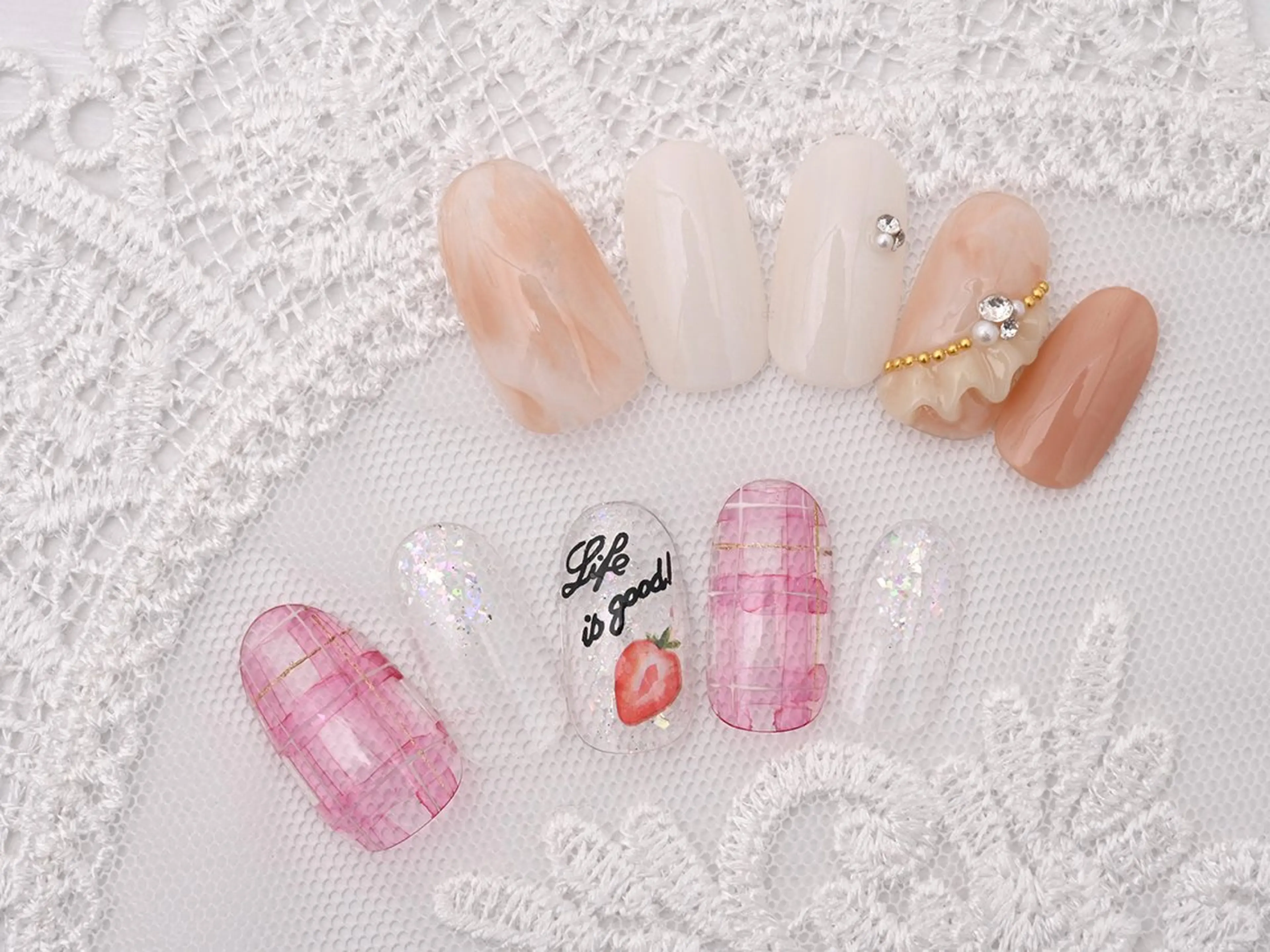 ネイル Lilly nail オーナーMikuのネイルデザイン