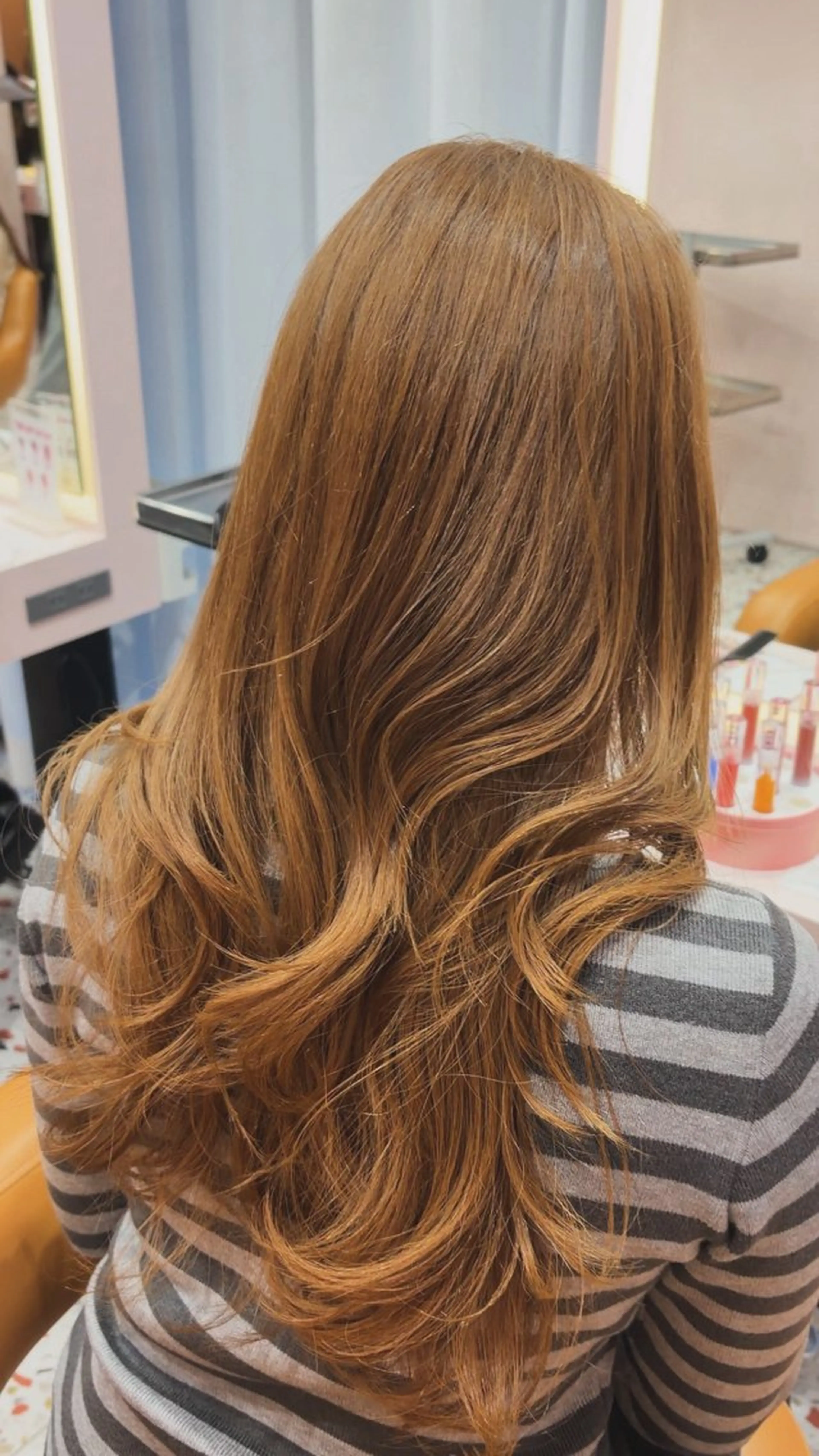 ロング くびれヘア 韓国風ヘア くびれレイヤー レイヤーカット 似合わせカット ヘアカラー トリートメント votan渋谷所属・木串 楽人のヘアスタイル