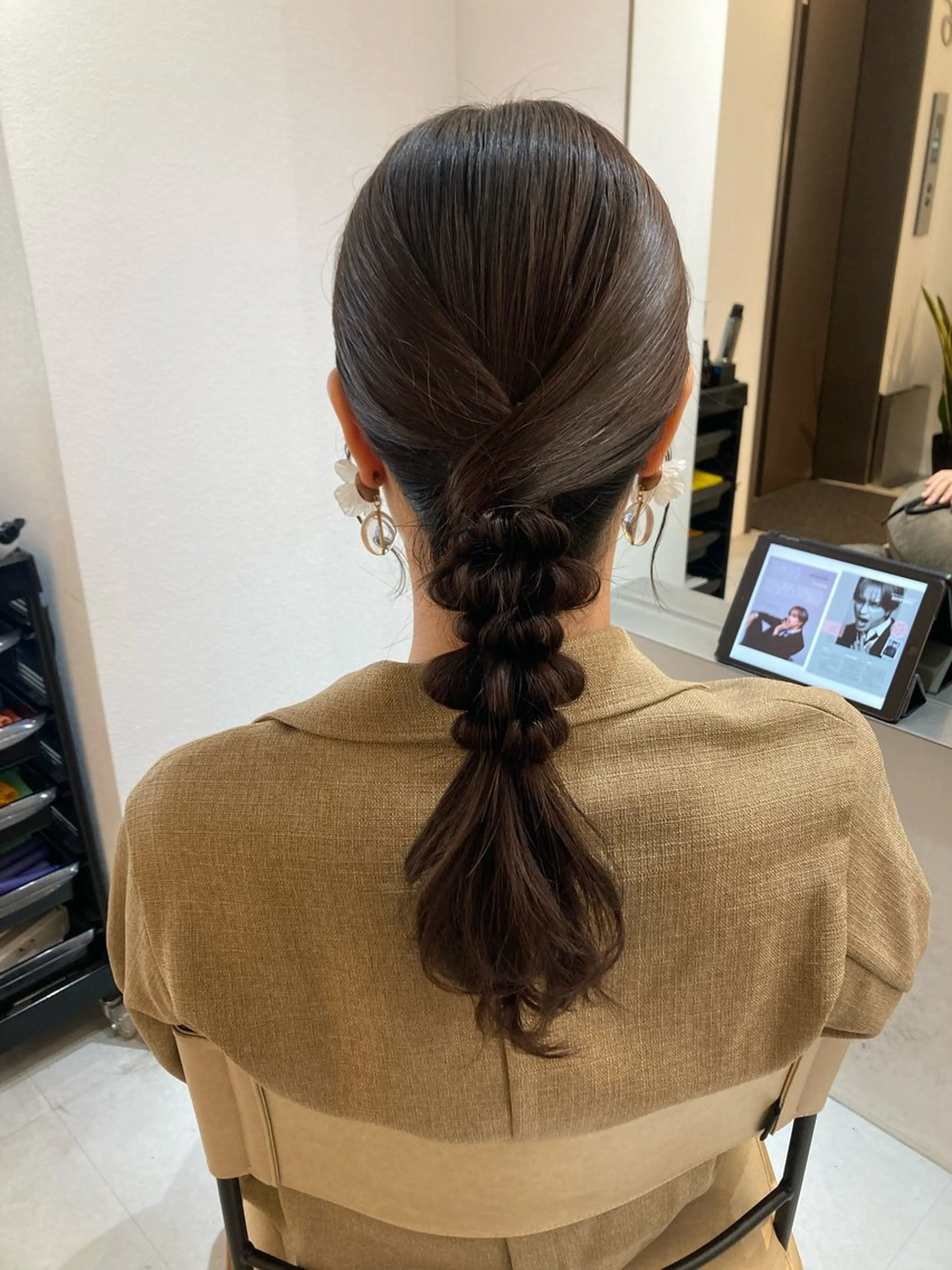 セミロング ヘアセット ✨色持ちの良い艶 カラー✨蟹江真世のヘアスタイル