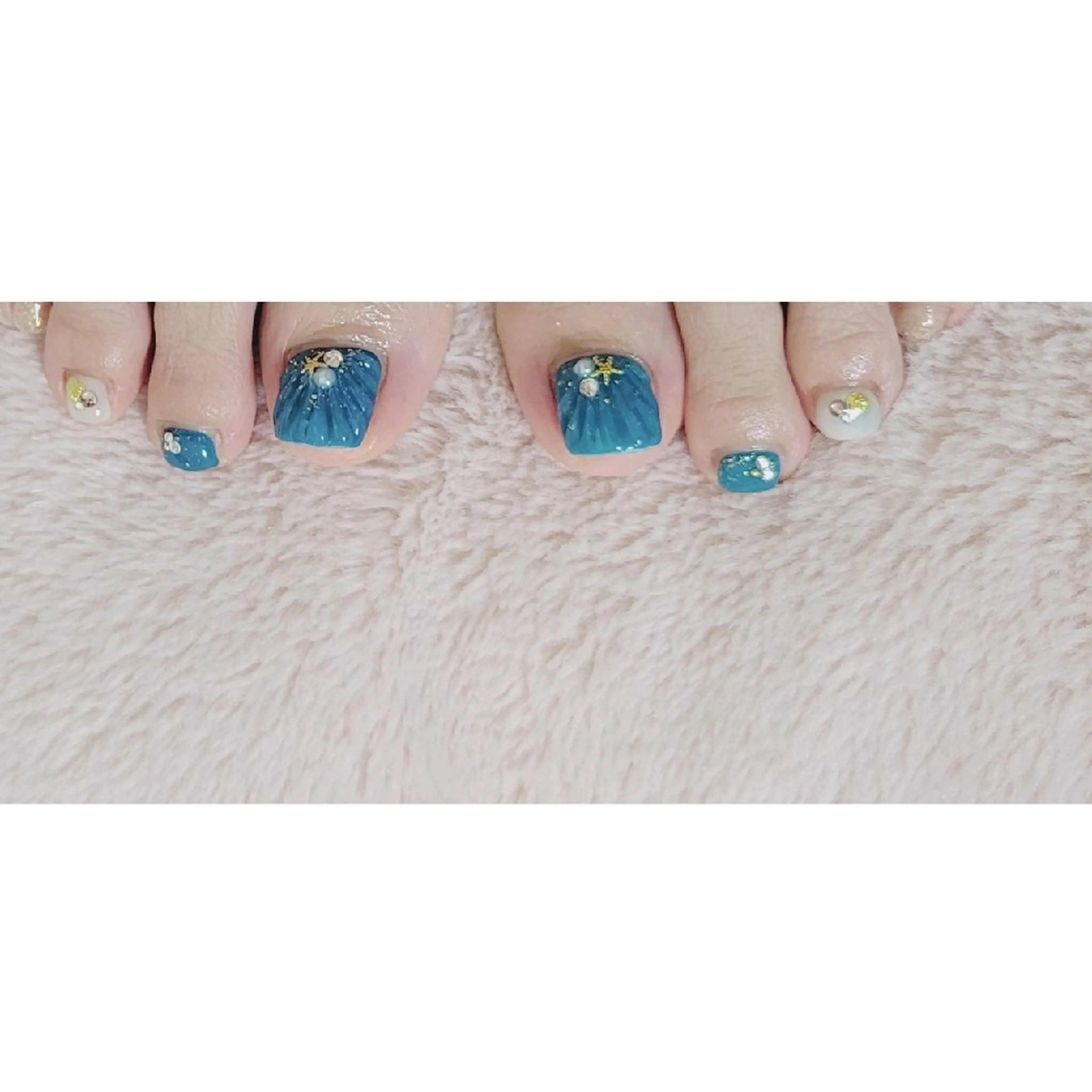 ネイル フットネイル ネイルサロンほっこり kanaのネイルデザイン