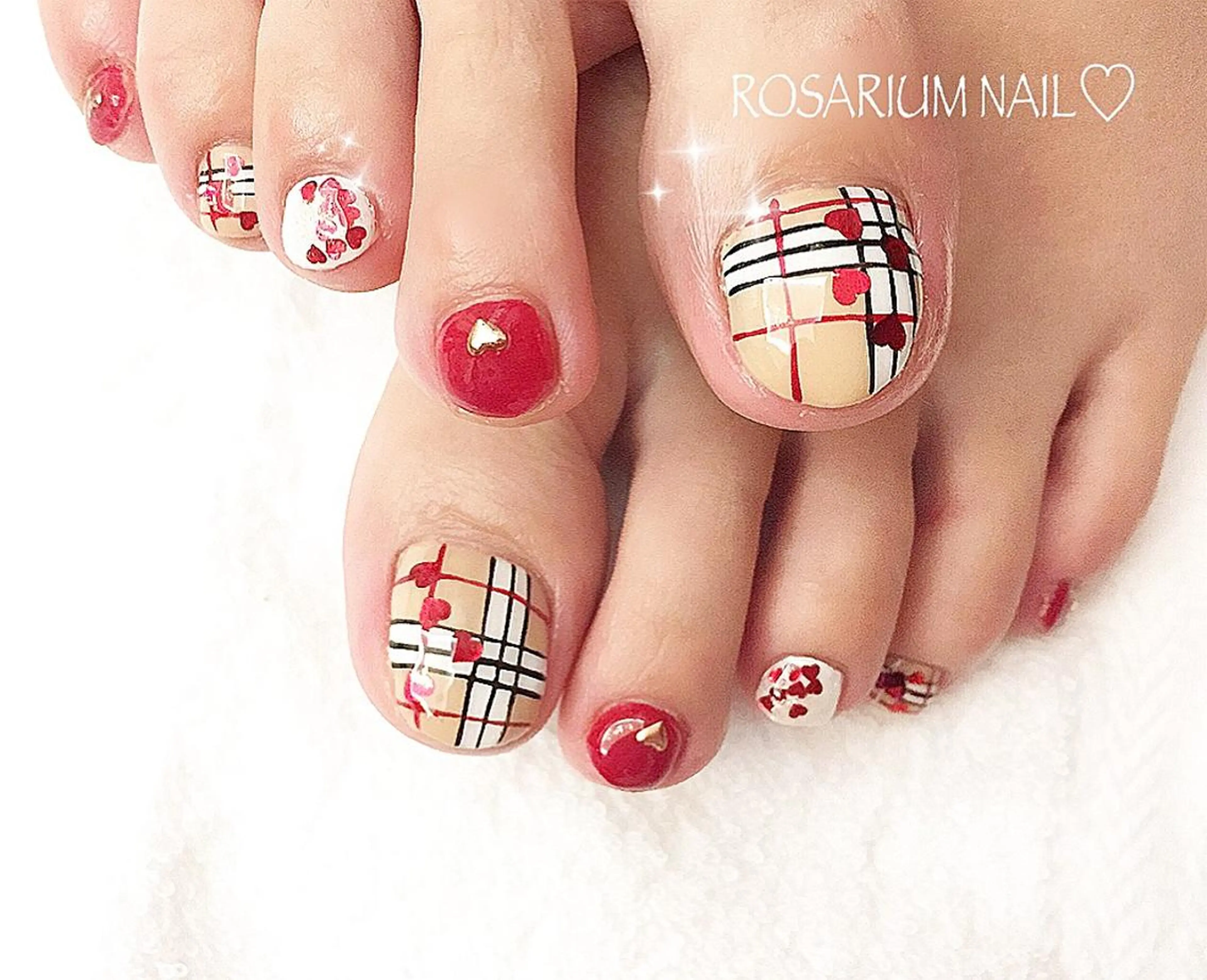 ネイル ROSA RIUMのネイルデザイン