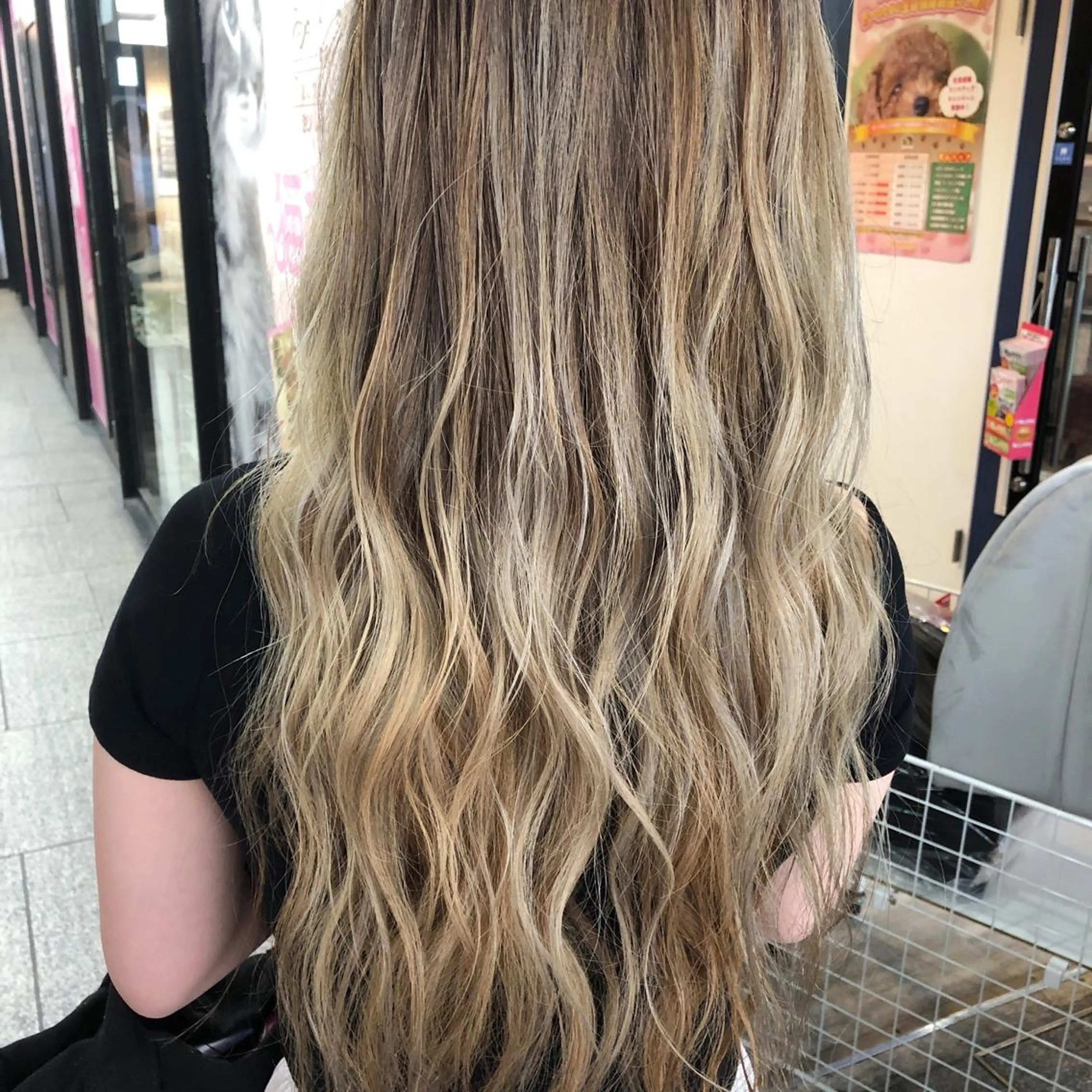 セミロング カラー ブリーチ ブロンド ヘアカラー JILBLAN京都 ショート/ハイライトのヘアスタイル