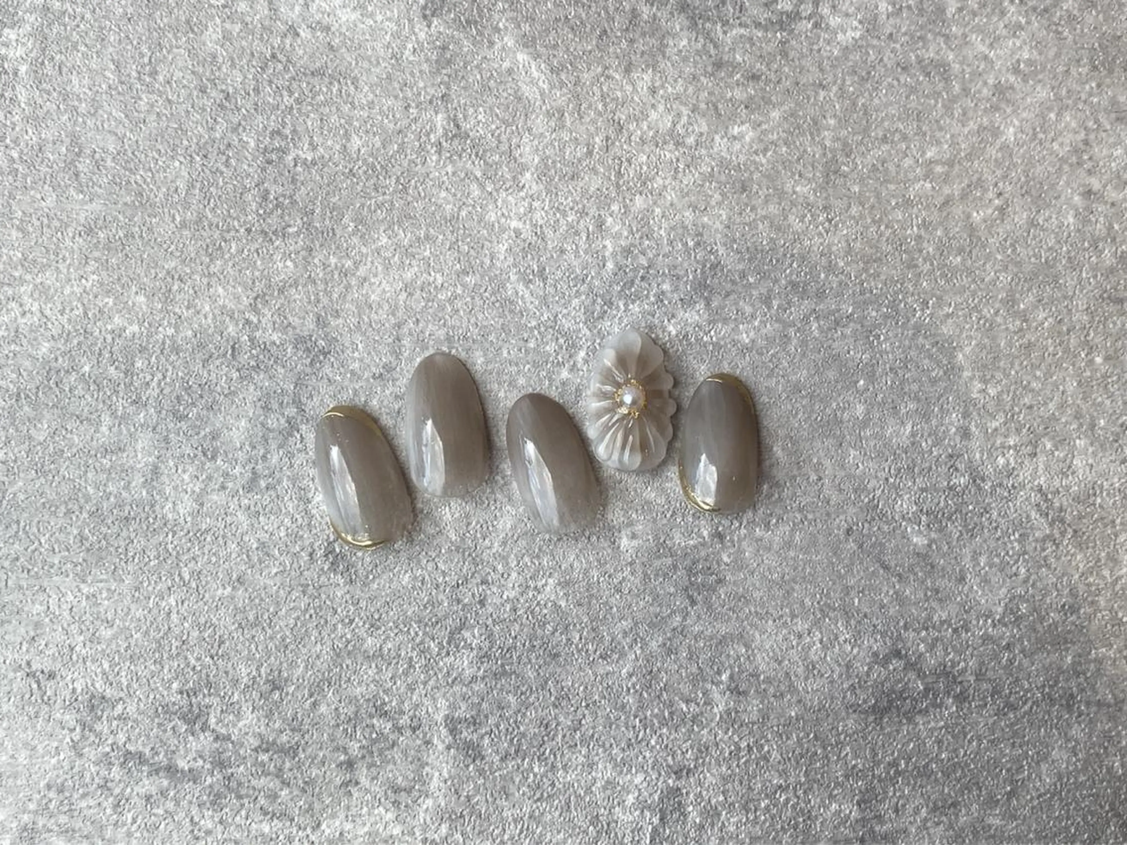 ネイル ハンドネイル NINEnami ニュアンスネイルのネイルデザイン