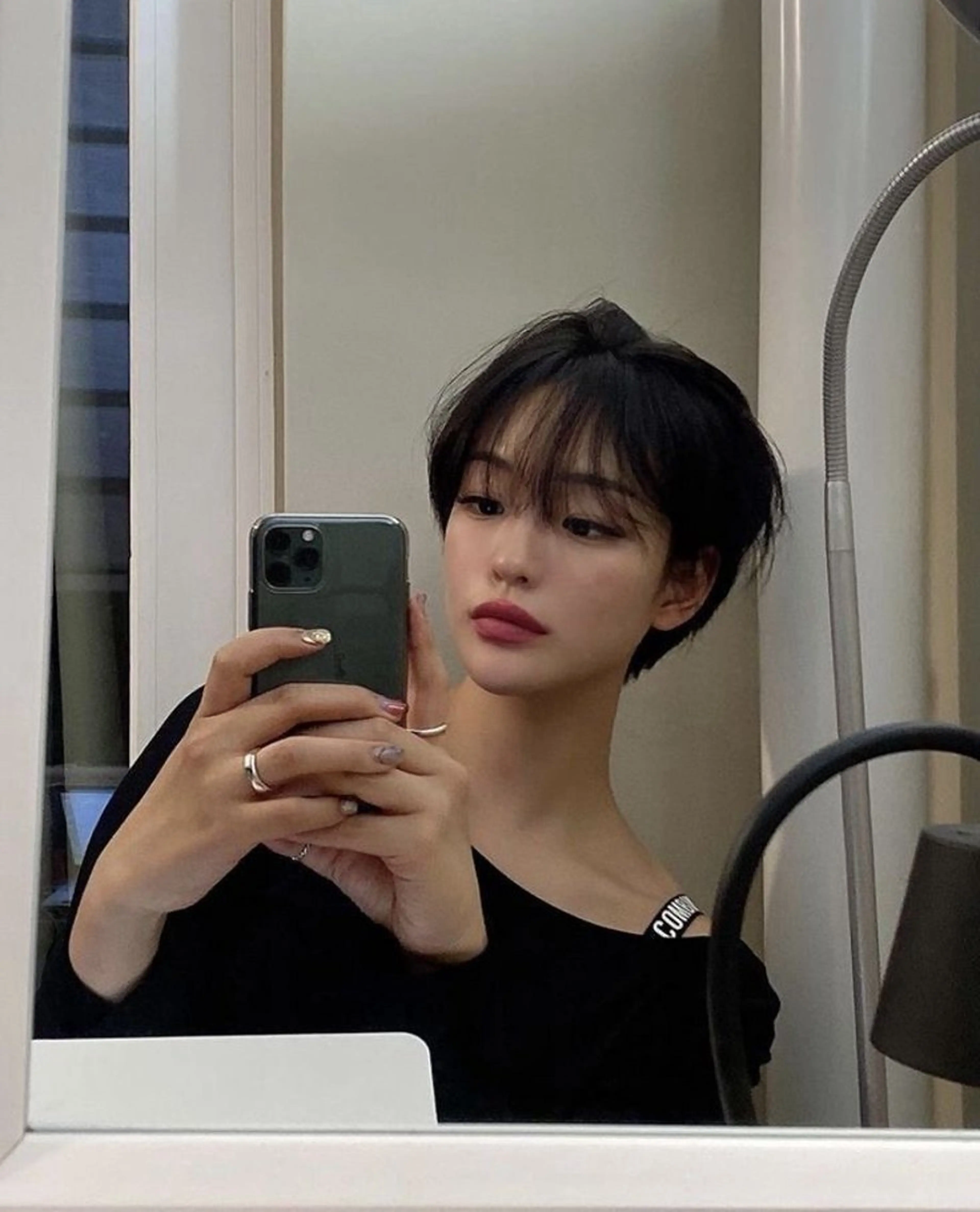 ショート 愛瑠奈 erunaのヘアスタイル