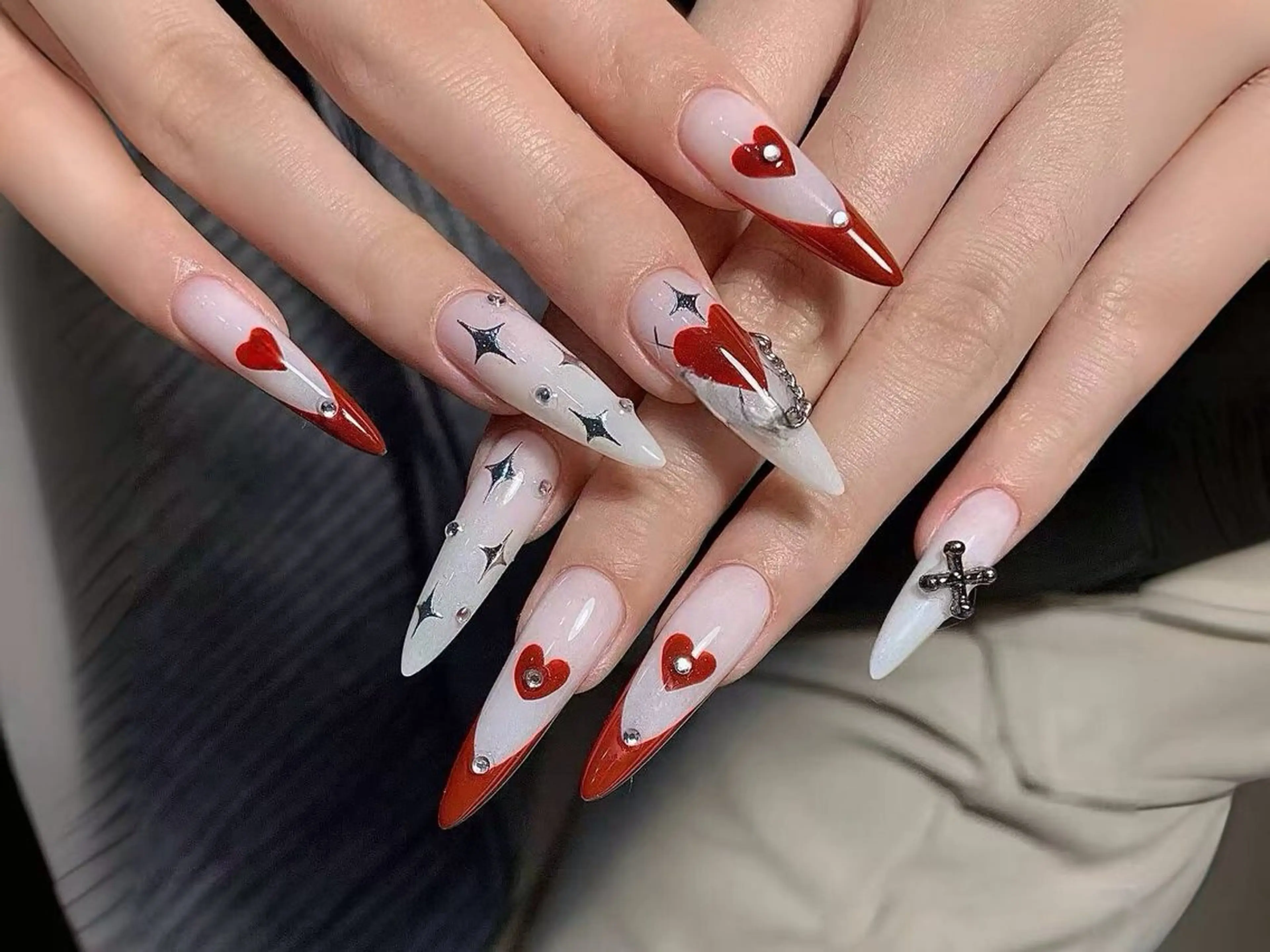 ネイル ハンドネイル ハンドケア DarkHoney 池袋店のネイルデザイン