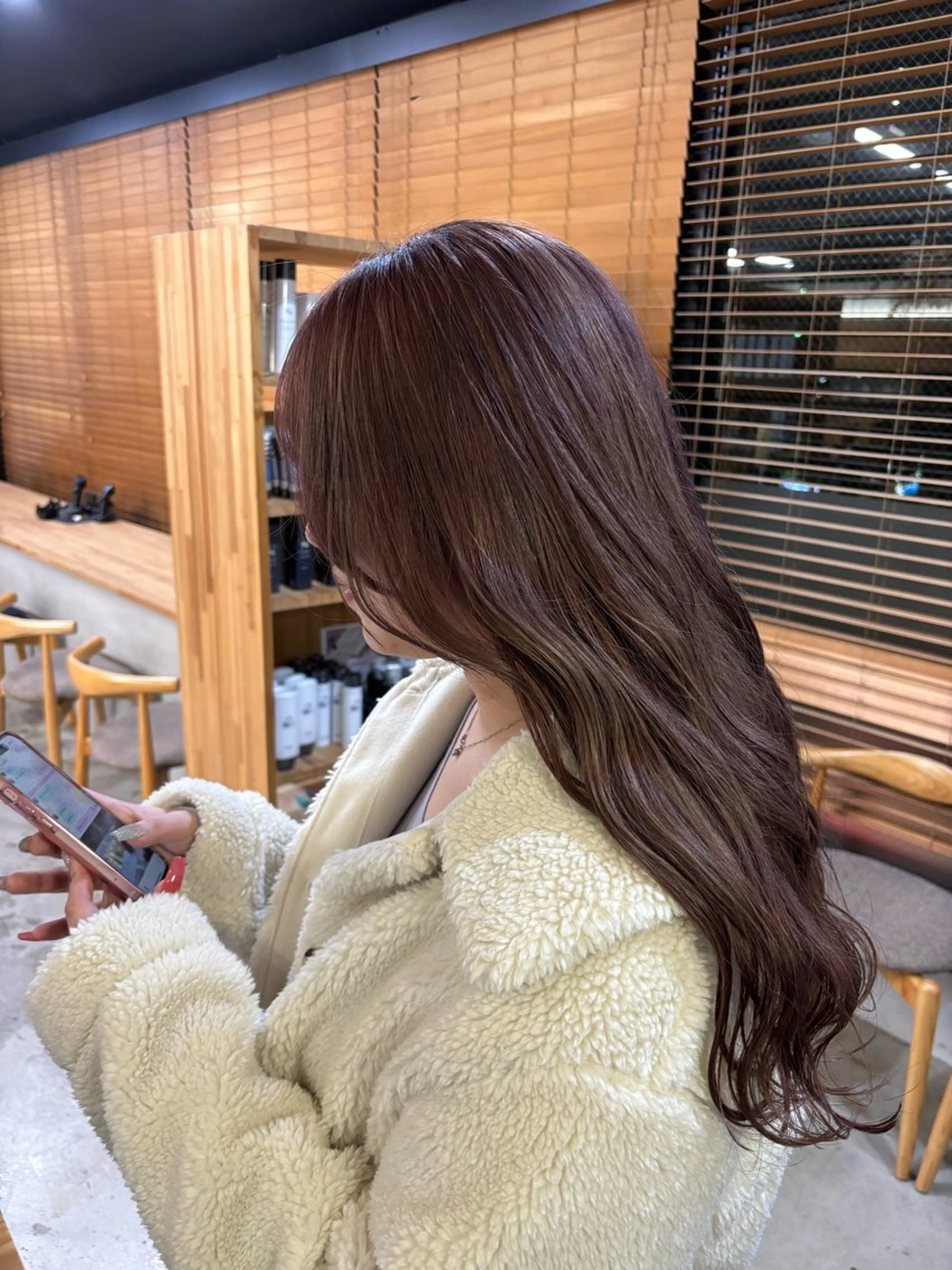 セミロング カラー mono / Manatoのヘアスタイル