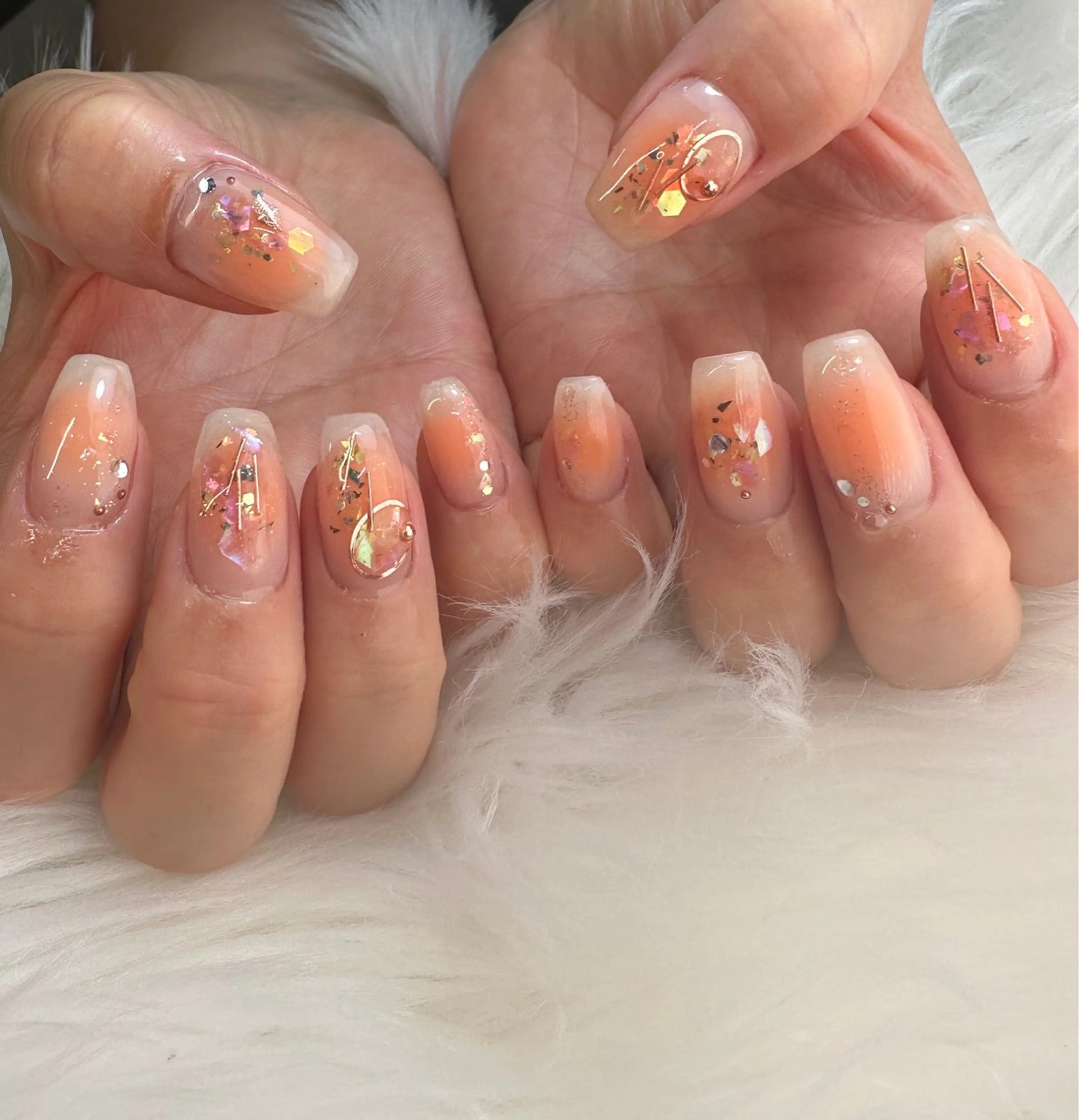 ネイル チークネイル ハンドネイル Nail ameria megu所属・ameria meguのネイルデザイン