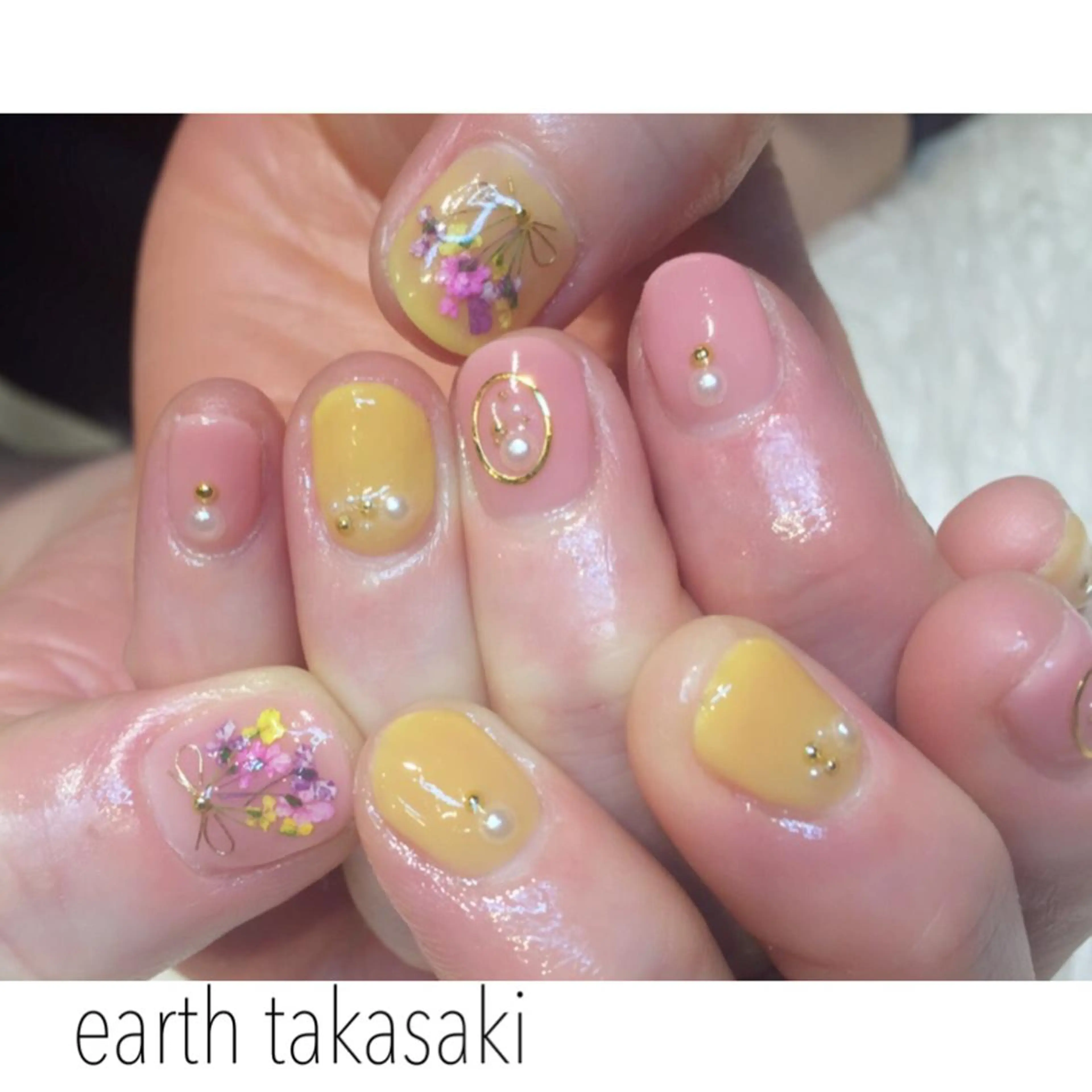 ネイル 黄色 EARTH nanaのネイルデザイン