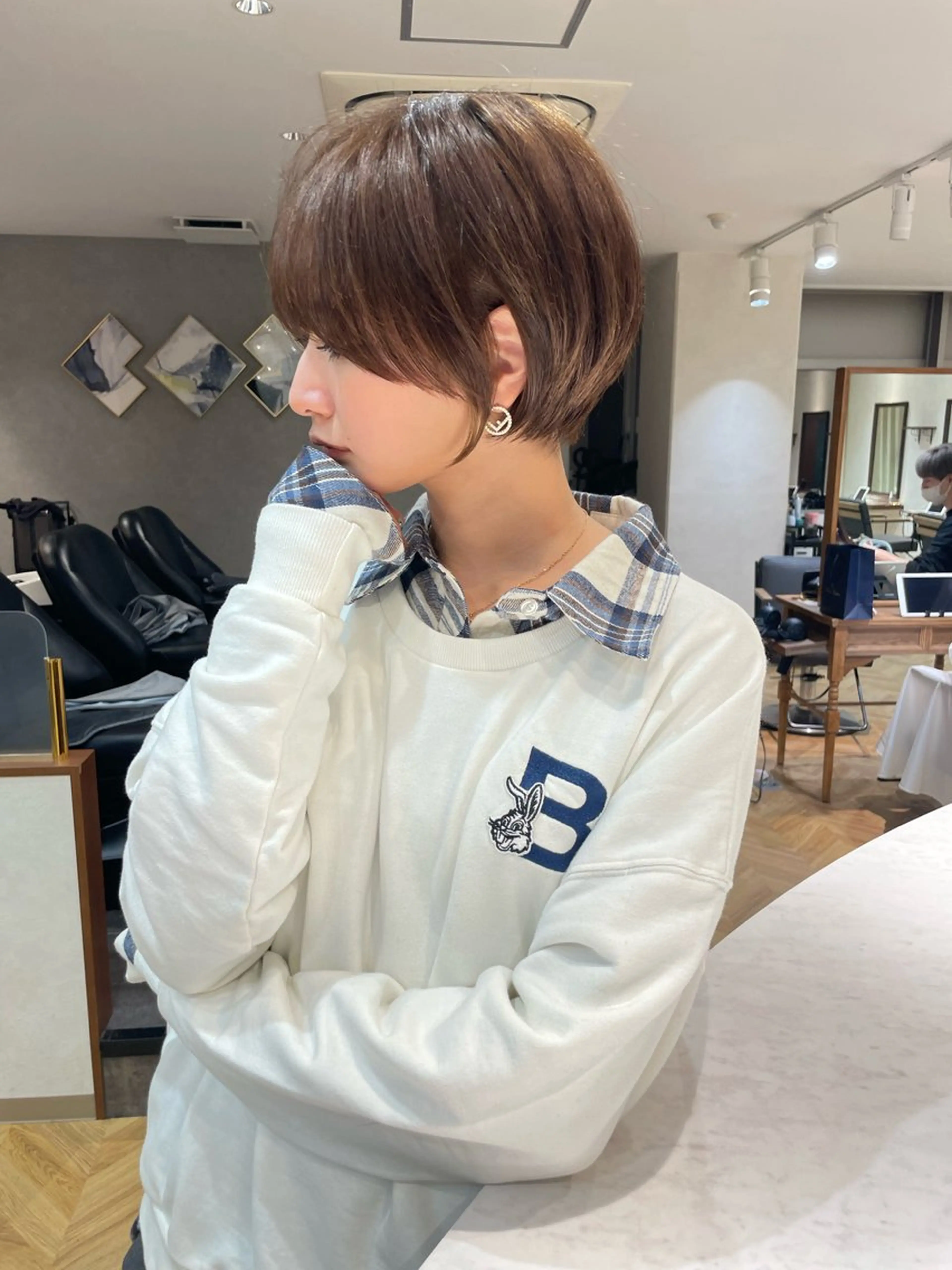 ショート カラー ショートボブ 丸みショート 透明感カラー ボブ ショートヘア ヘアカラー トリートメント ハイトーンヘア れおん🌙のヘアスタイル